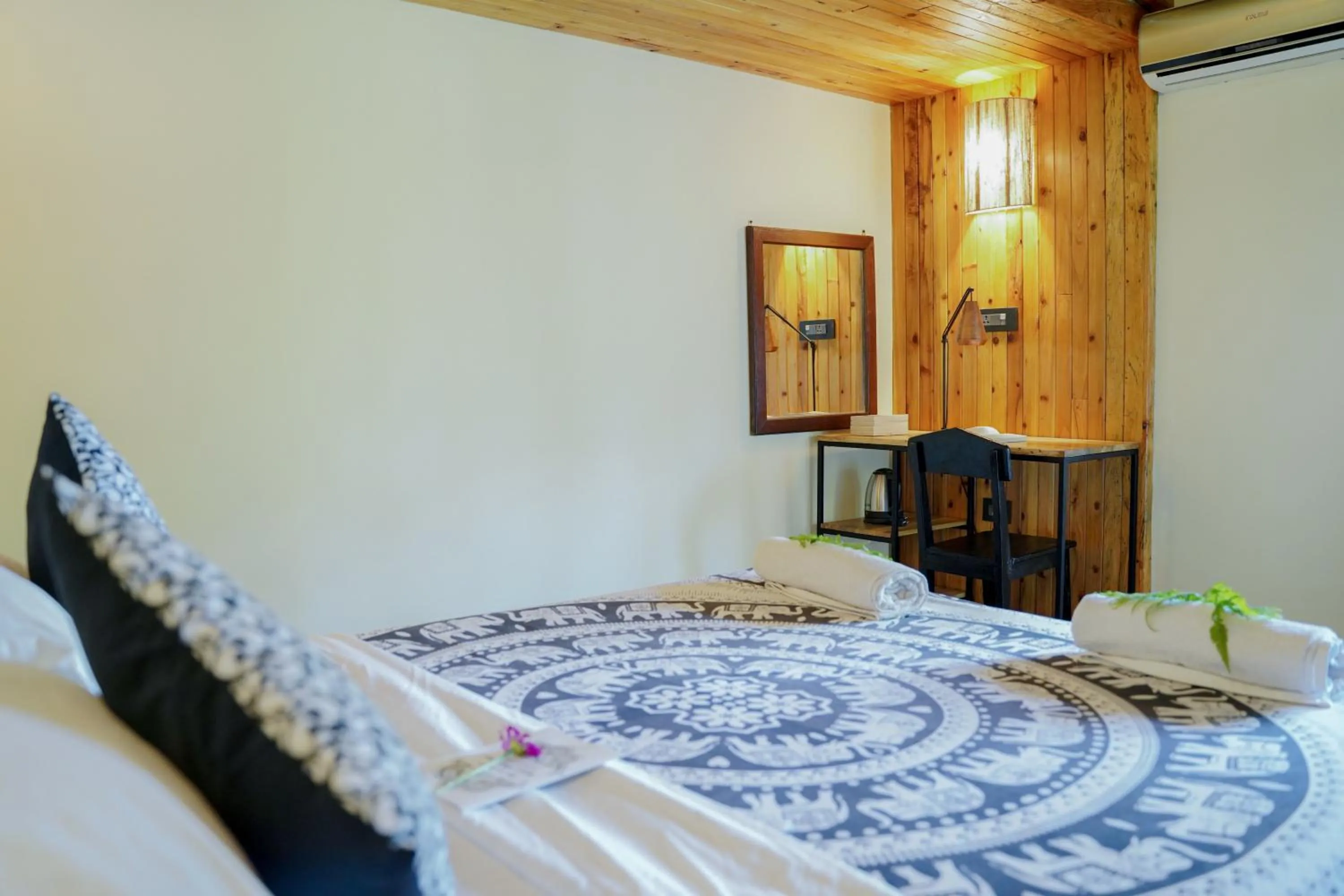 Bed in Sapana Village Lodge