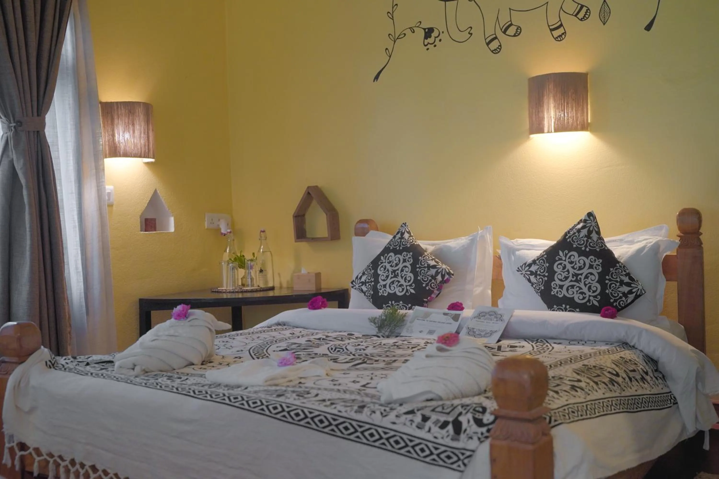 Bed in Sapana Village Lodge