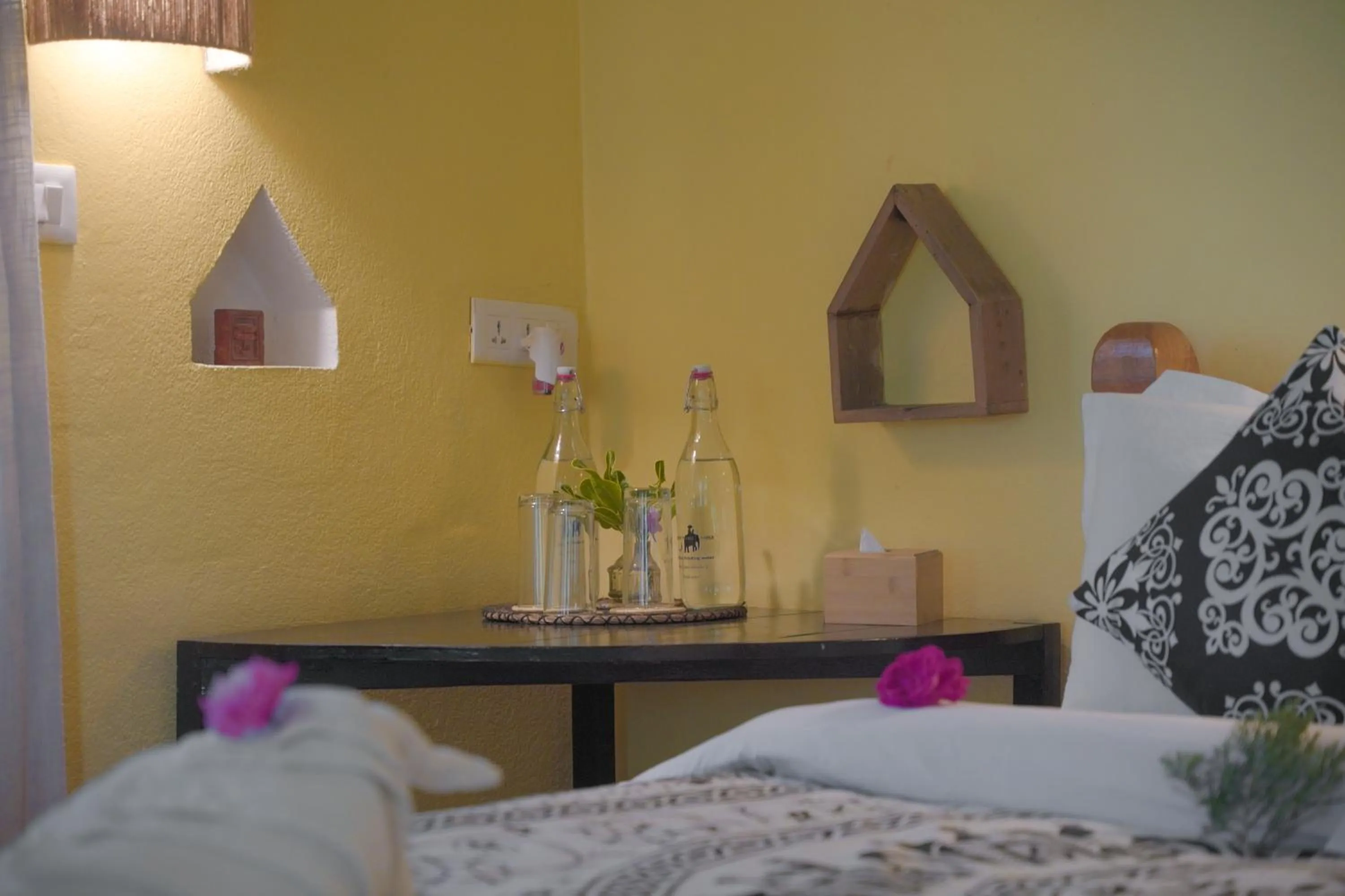 Food and drinks, Bed in Sapana Village Lodge