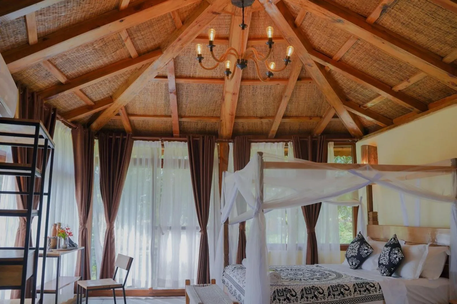 Bed in Sapana Village Lodge