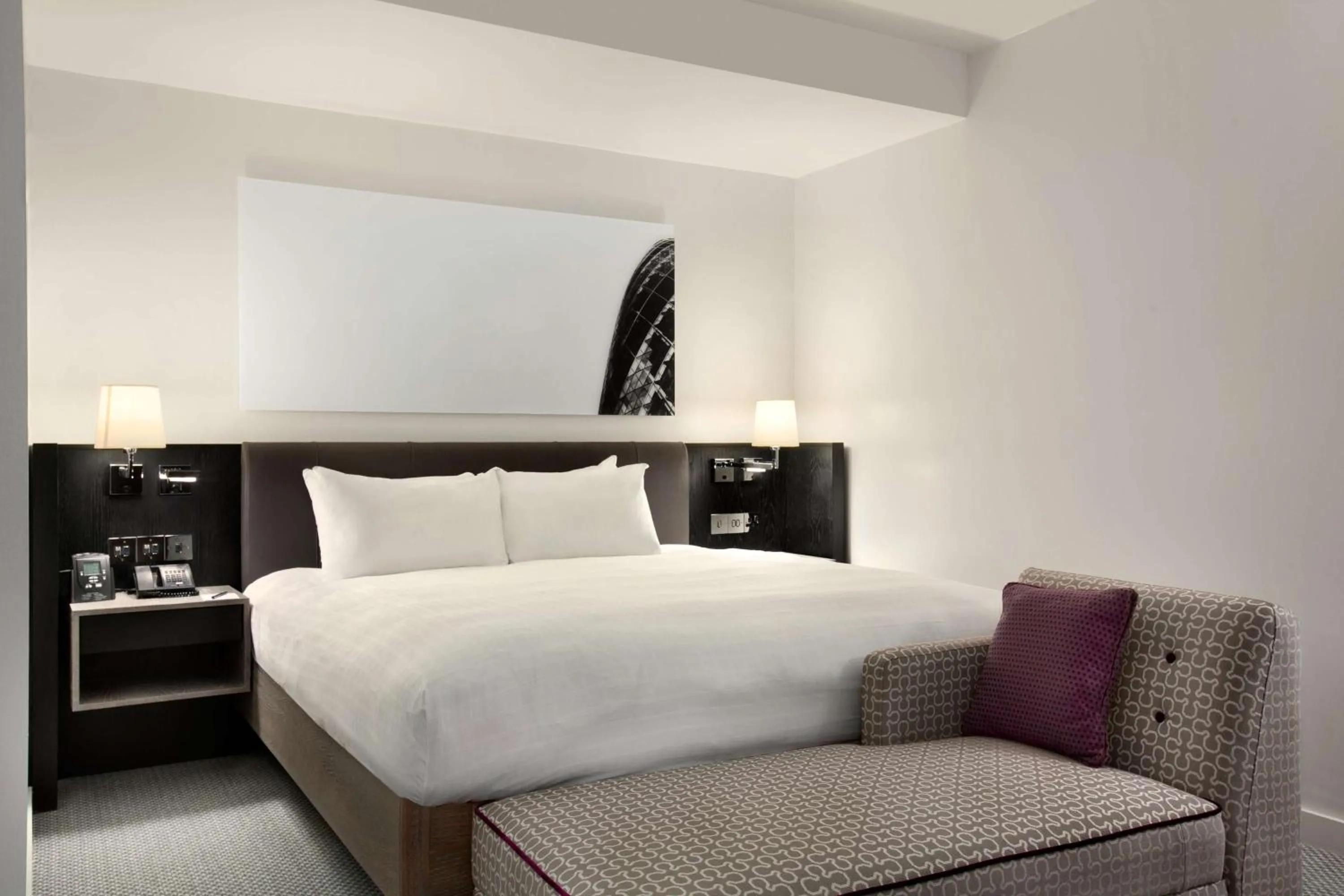 Bed in Hilton London Angel Islington