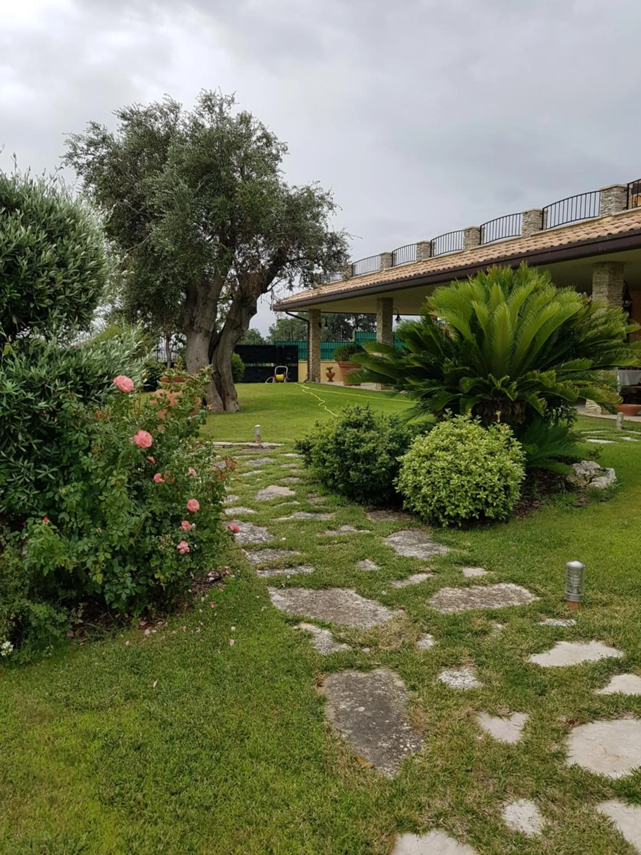 Garden in B&B Villa Moen