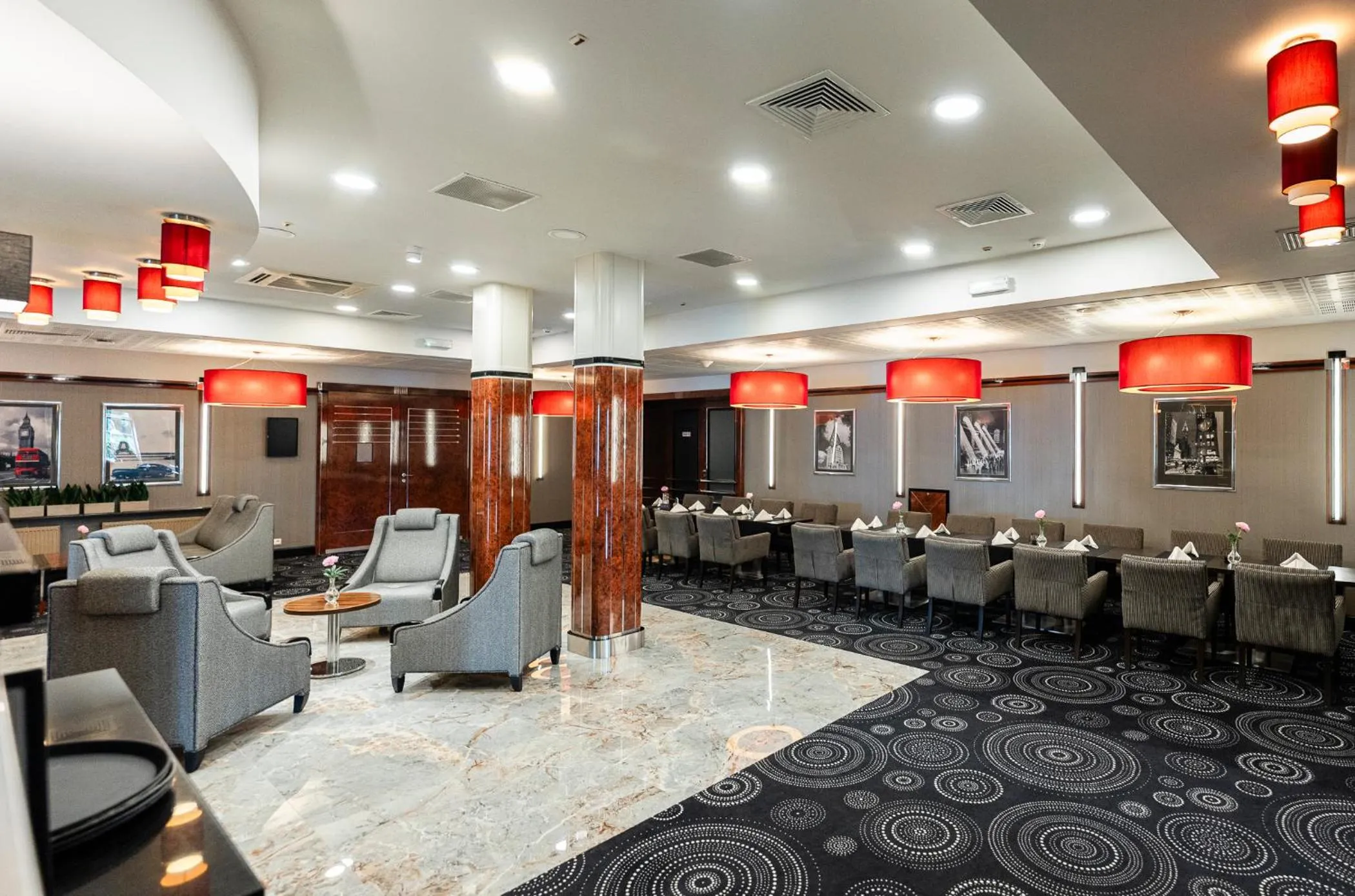 Restaurant/places to eat in Hotel Panorama