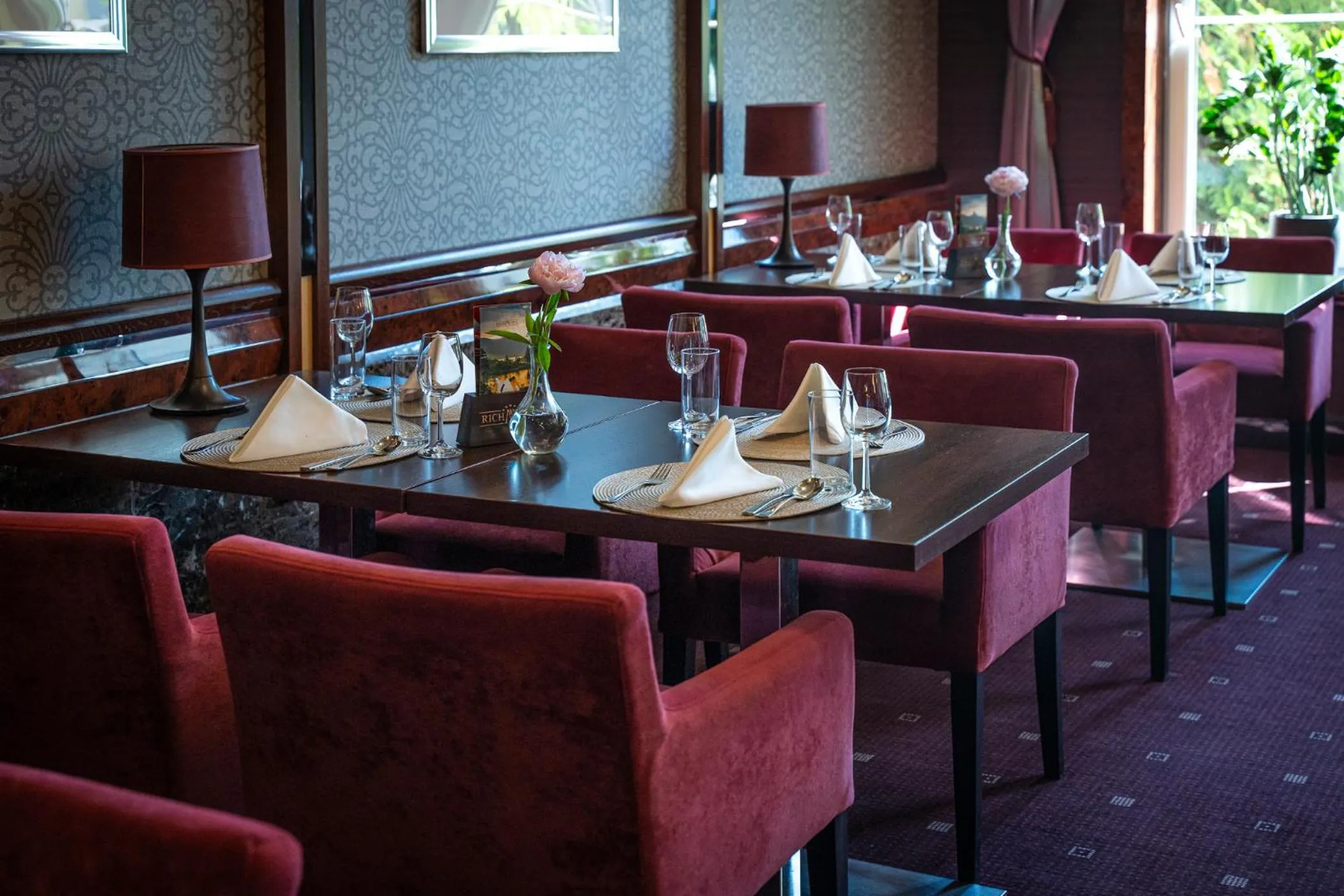 Restaurant/places to eat in Hotel Panorama