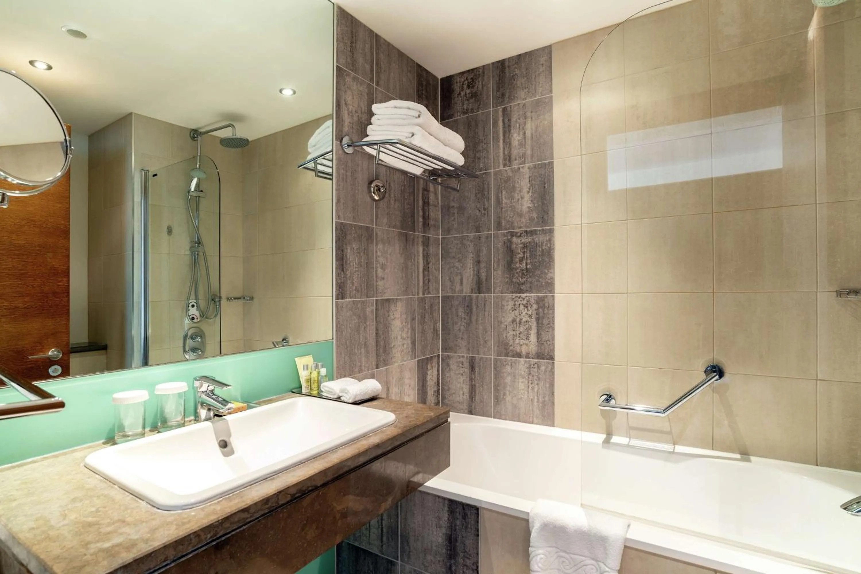 Bathroom in Hilton London Canary Wharf