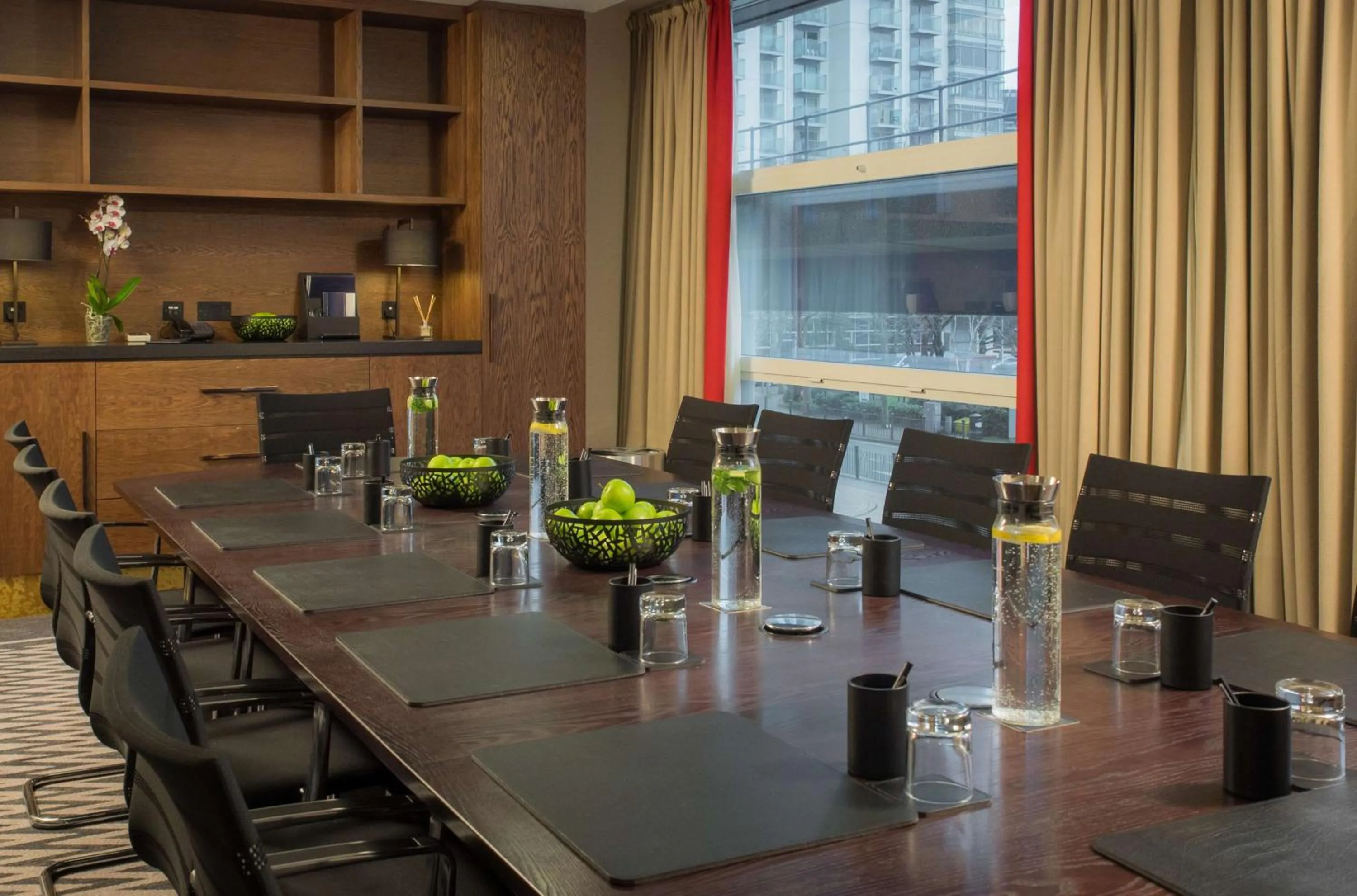 Meeting/conference room in Hilton London Canary Wharf