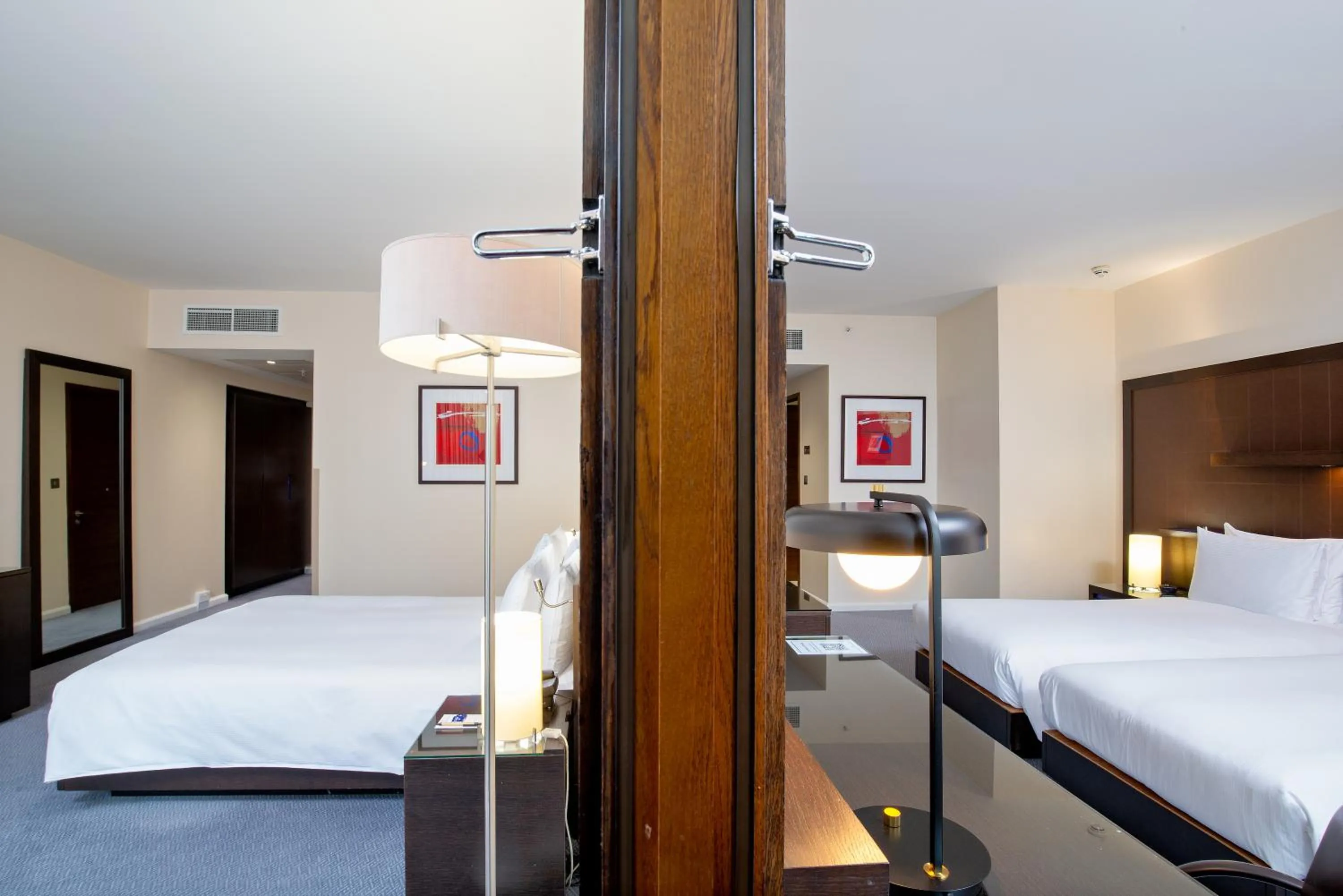 Family, Bed in Hilton London Canary Wharf