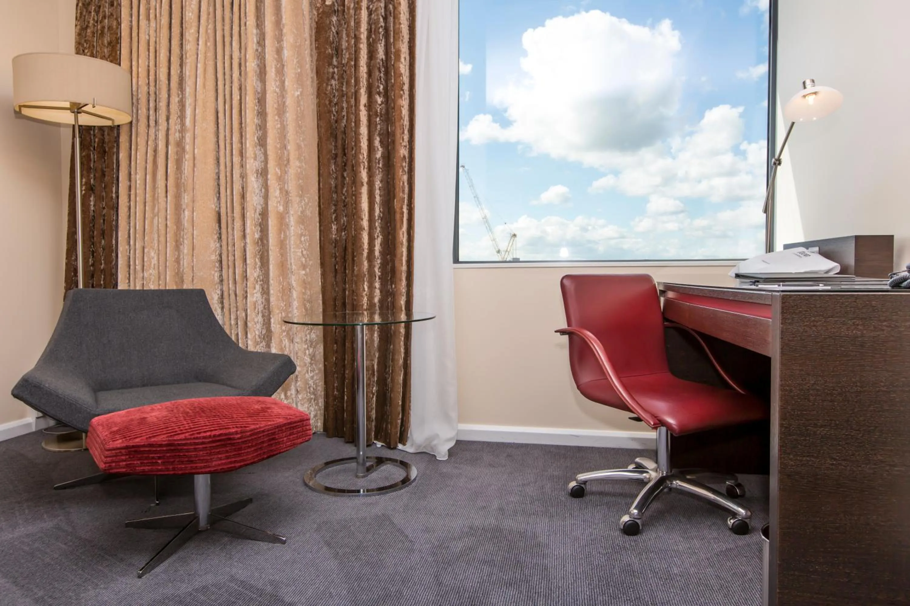 Coffee/tea facilities in Hilton London Canary Wharf