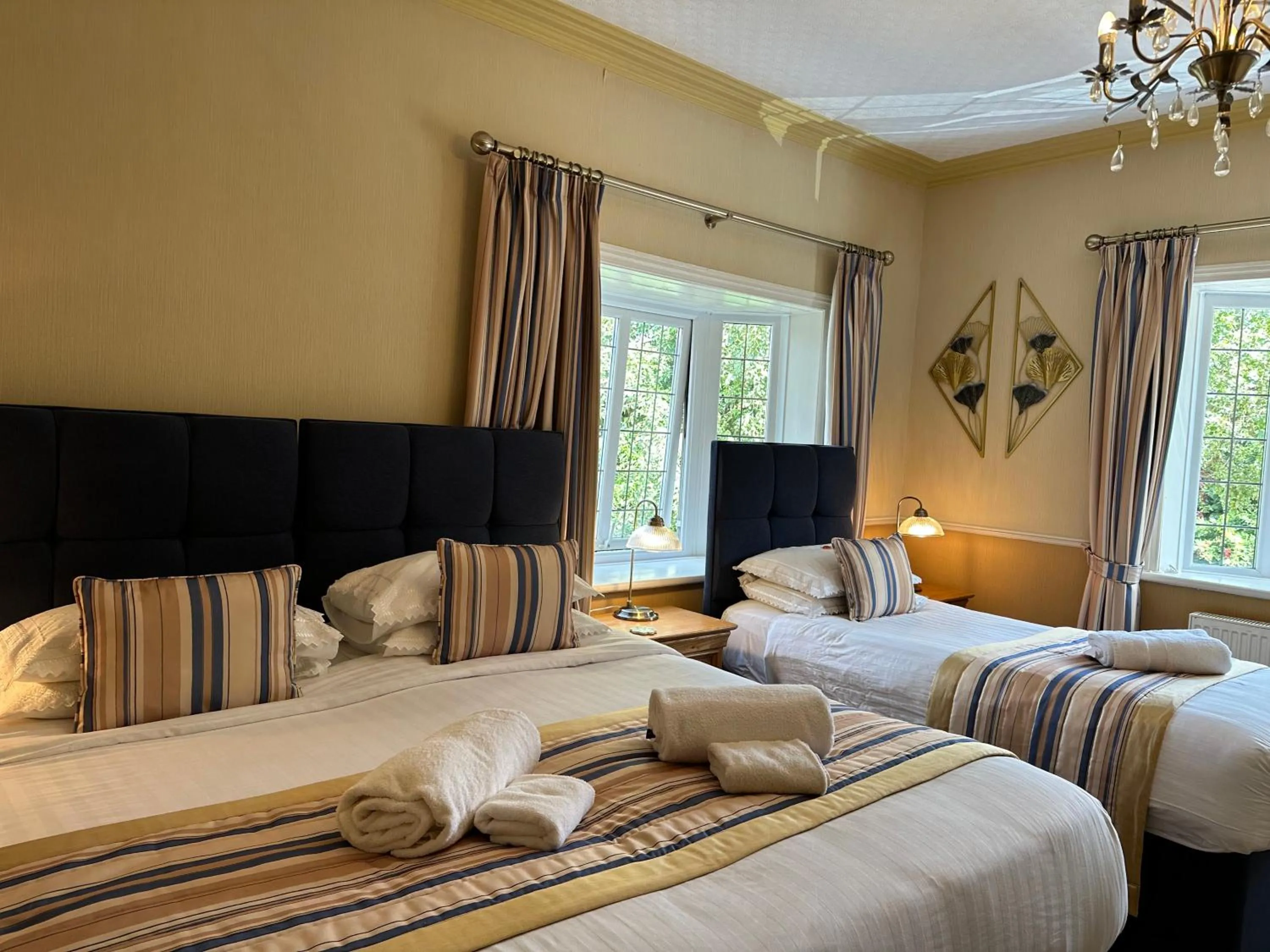 Bed in Chester House Guest House