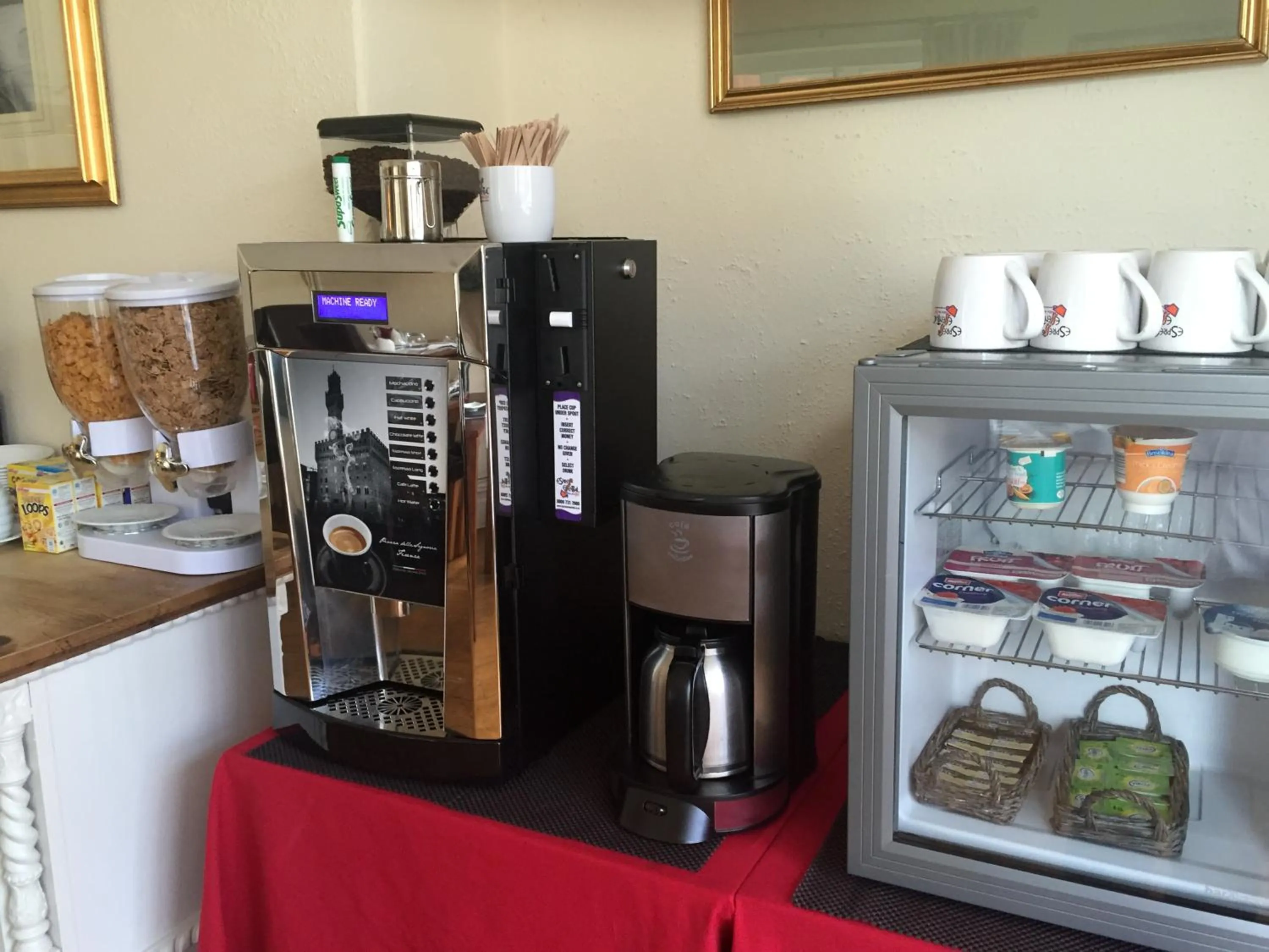 Restaurant/places to eat in Chester House Guest House