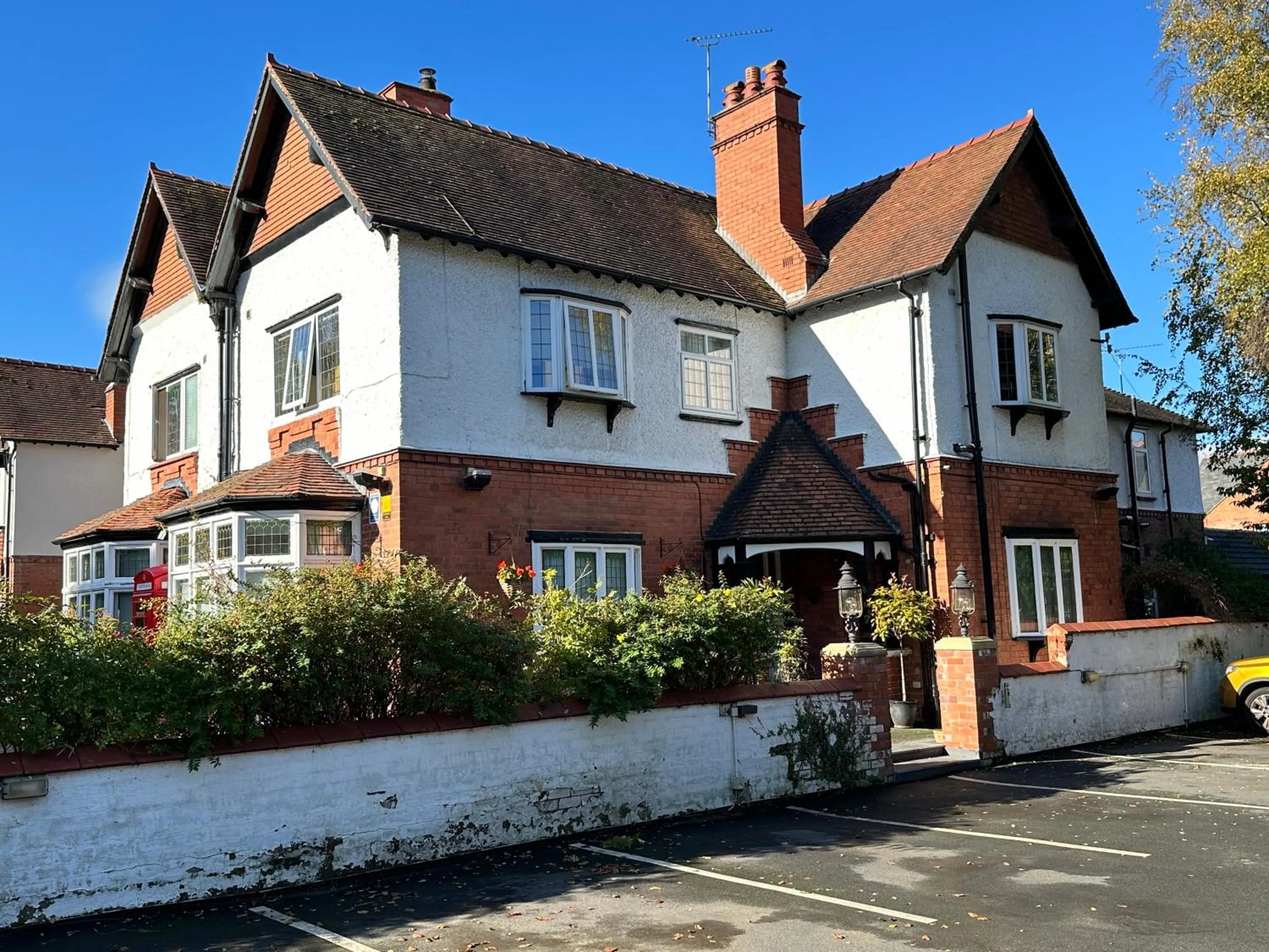 Property building in Chester House Guest House