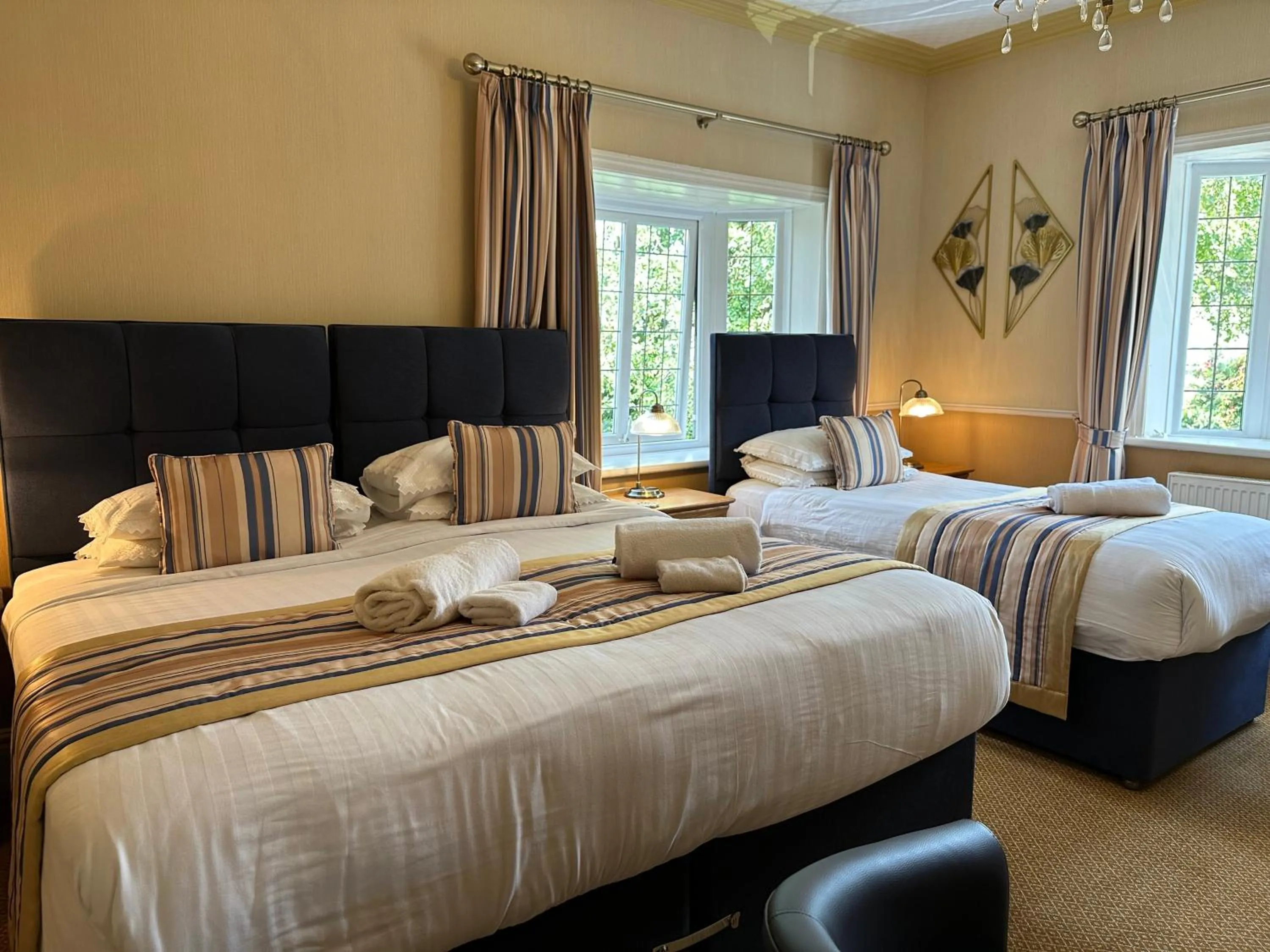 Bed in Chester House Guest House