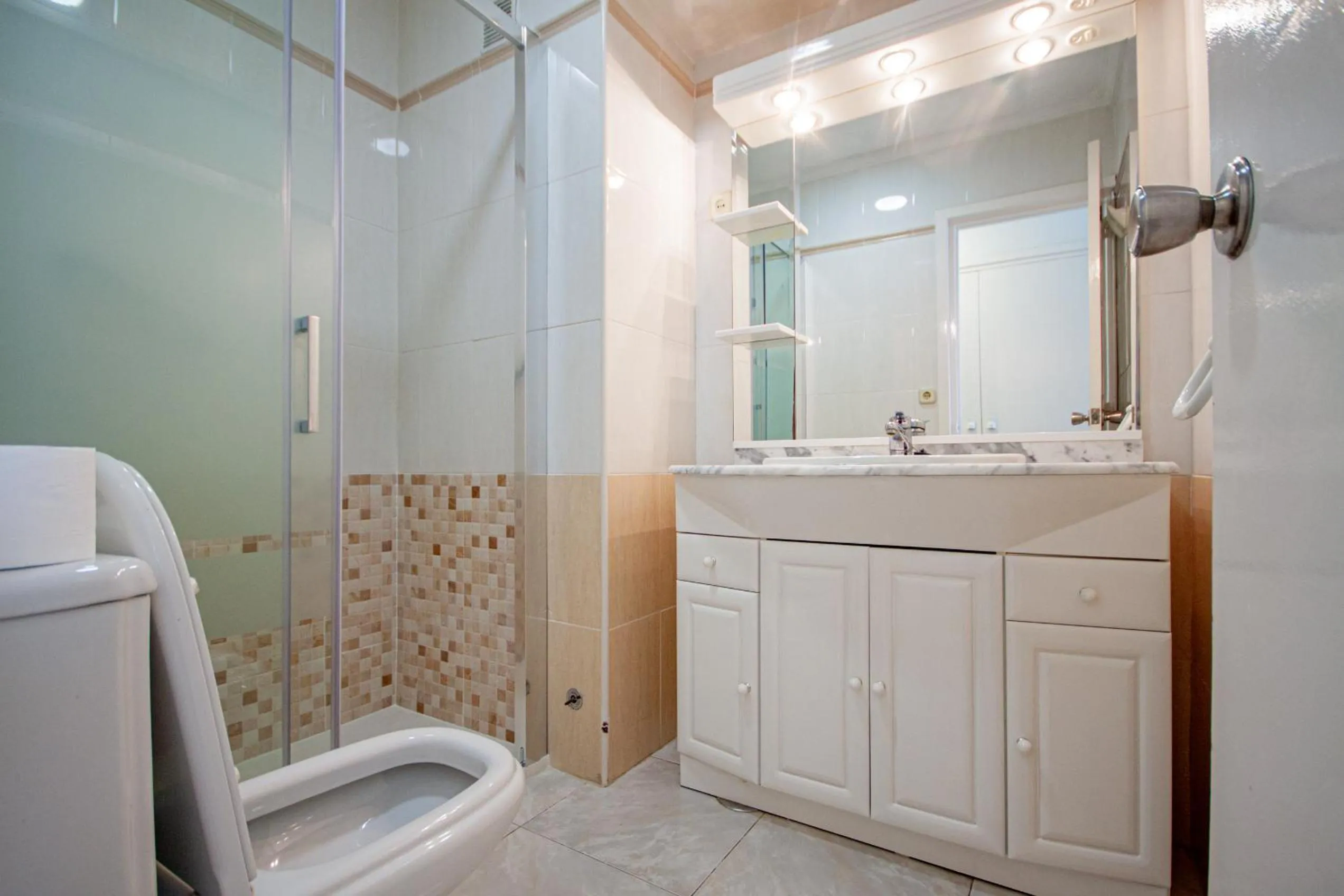 Bathroom in Inmovecos apart con piscina Alisios 227