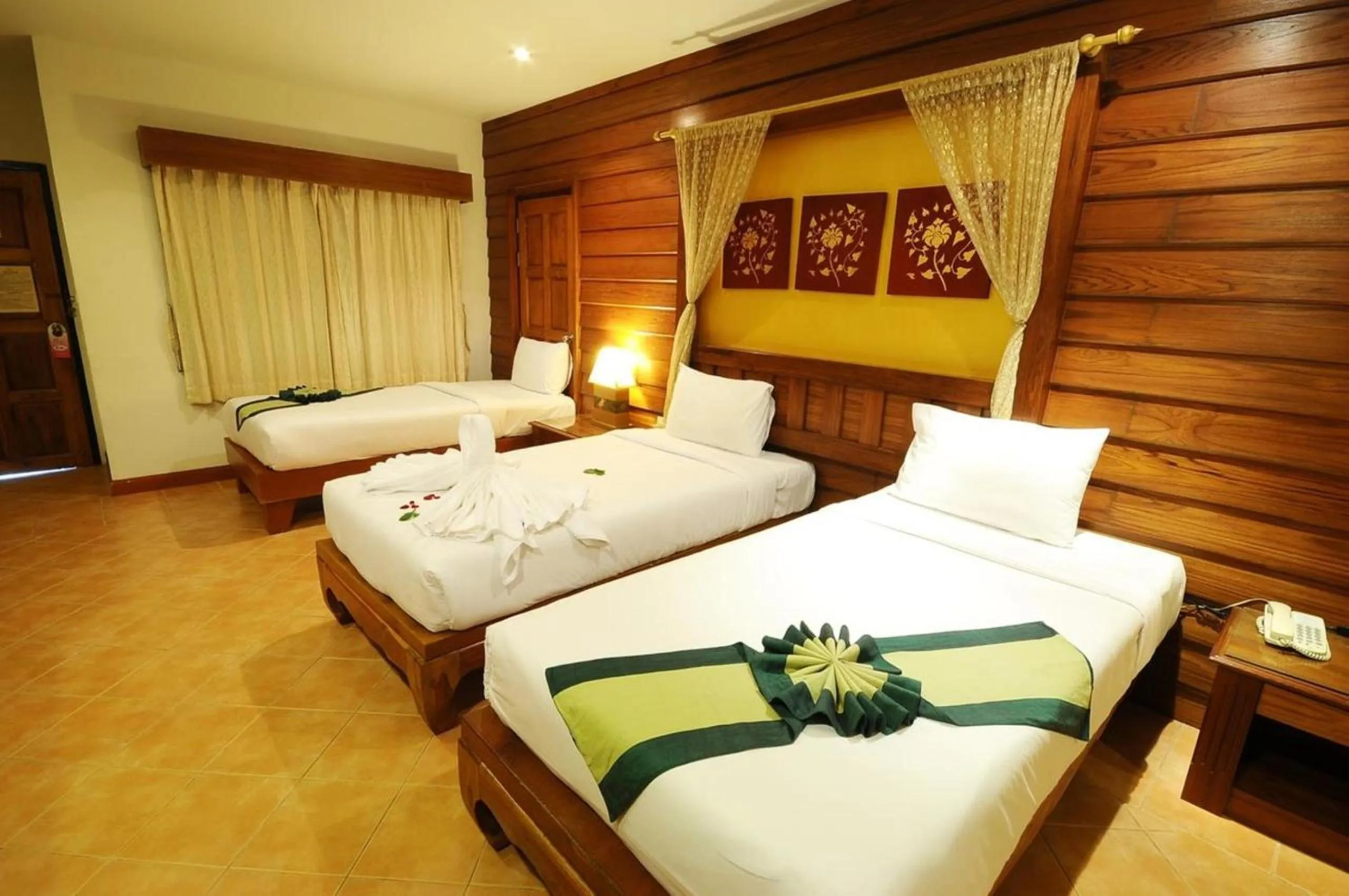 Bed in Bel Aire Patong