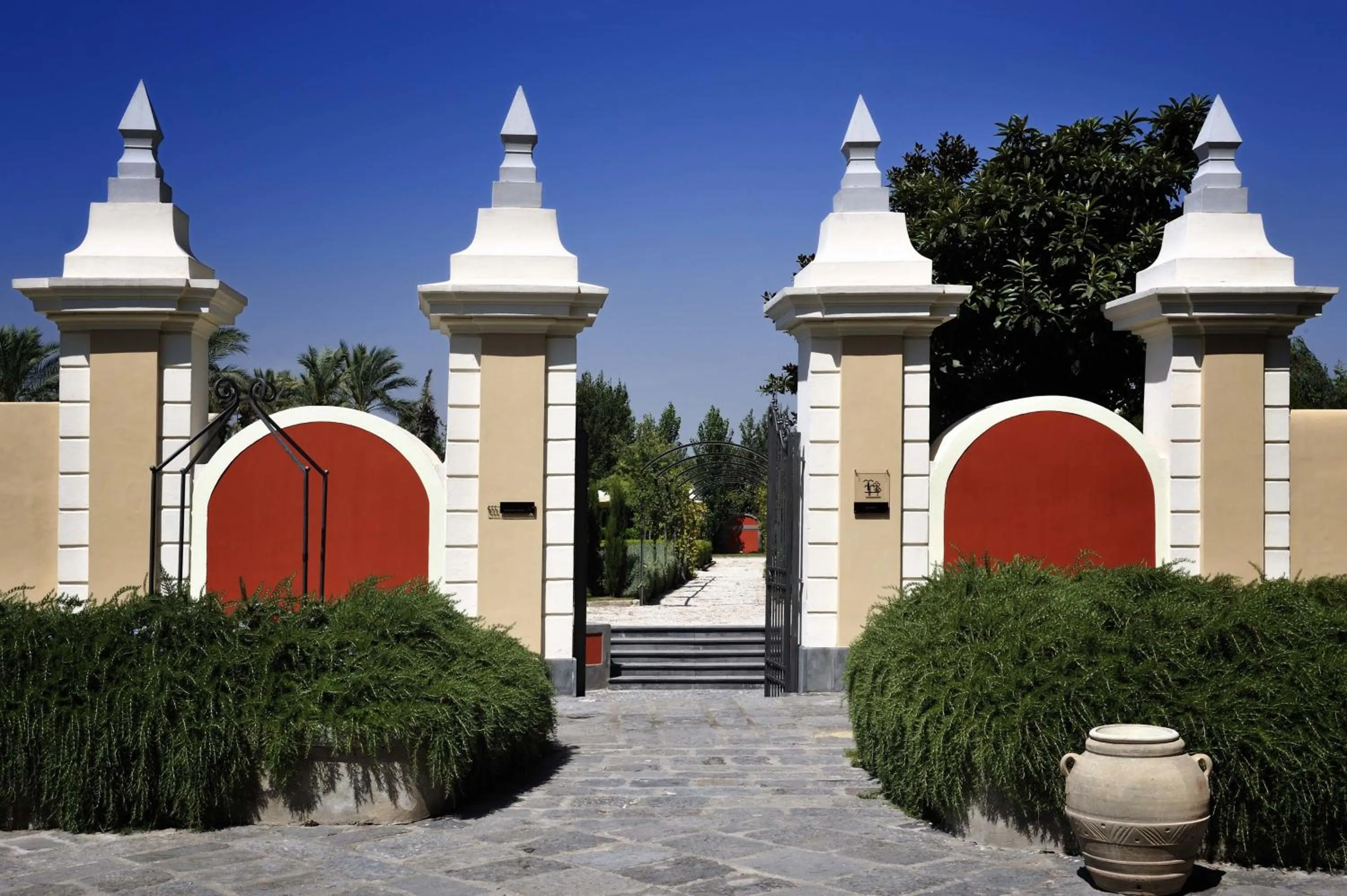 Facade/entrance in Relais Villa Buonanno