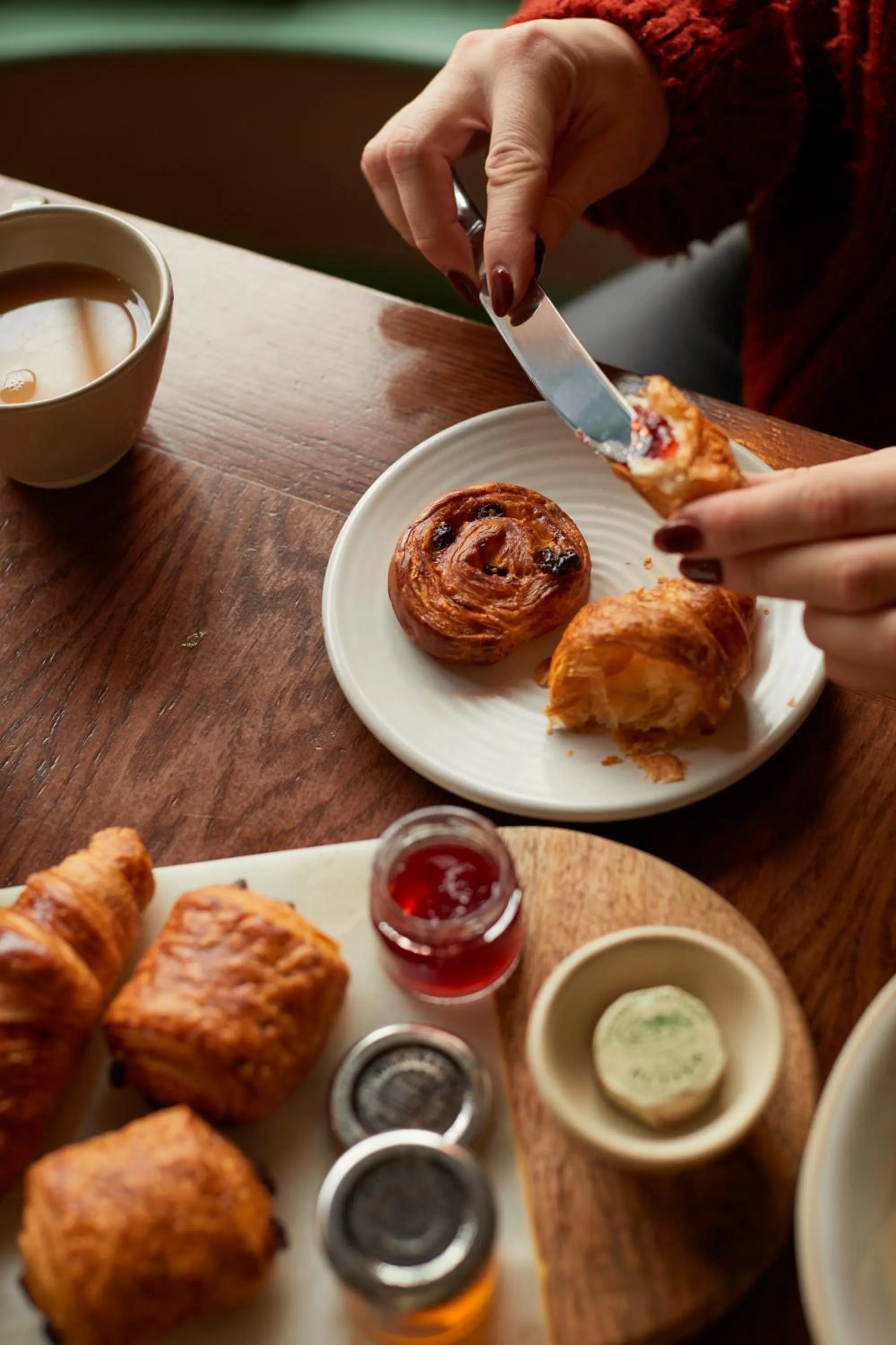 The Potters Heron - A Heartwood Inn