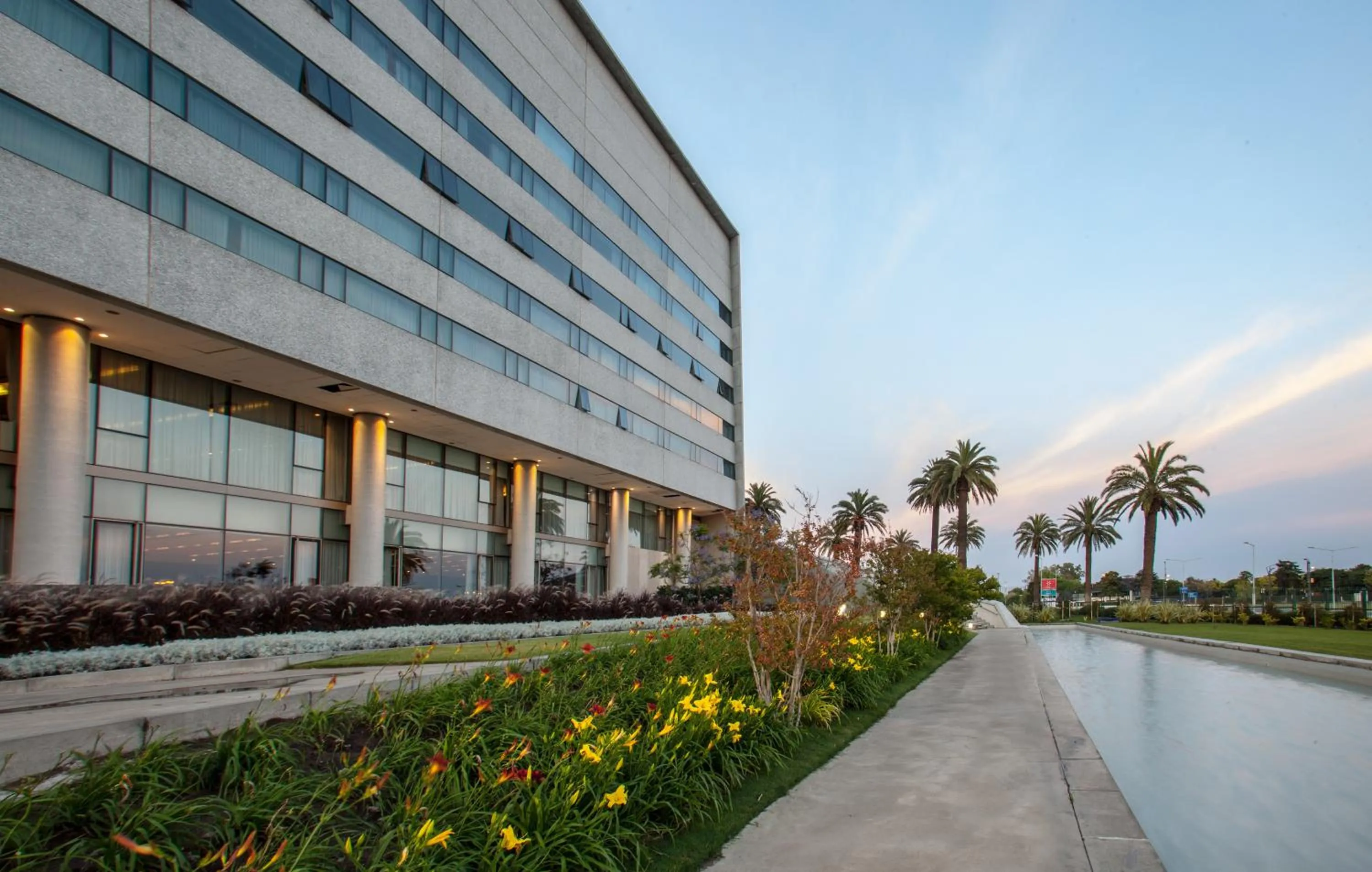 Property building in Hotel Pullman City Center Rosario