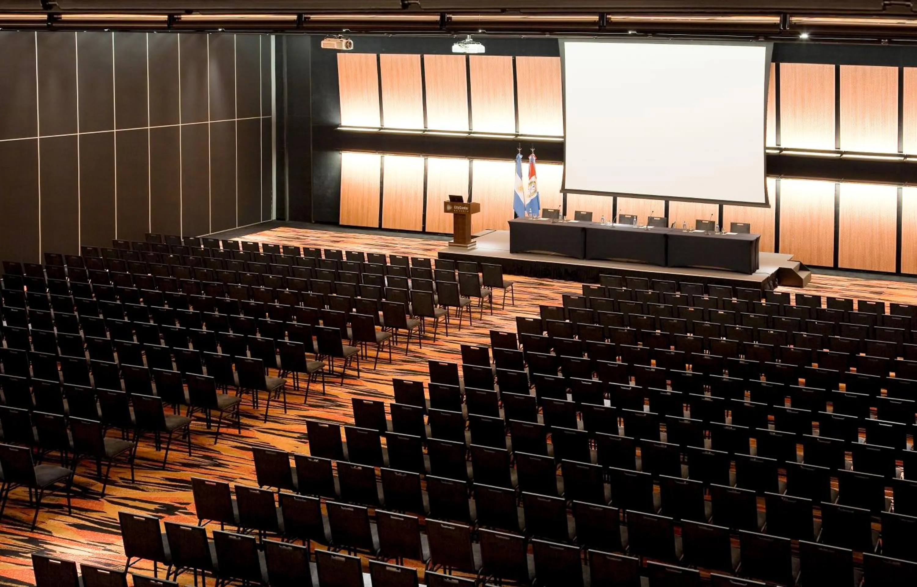 Business facilities in Hotel Pullman City Center Rosario