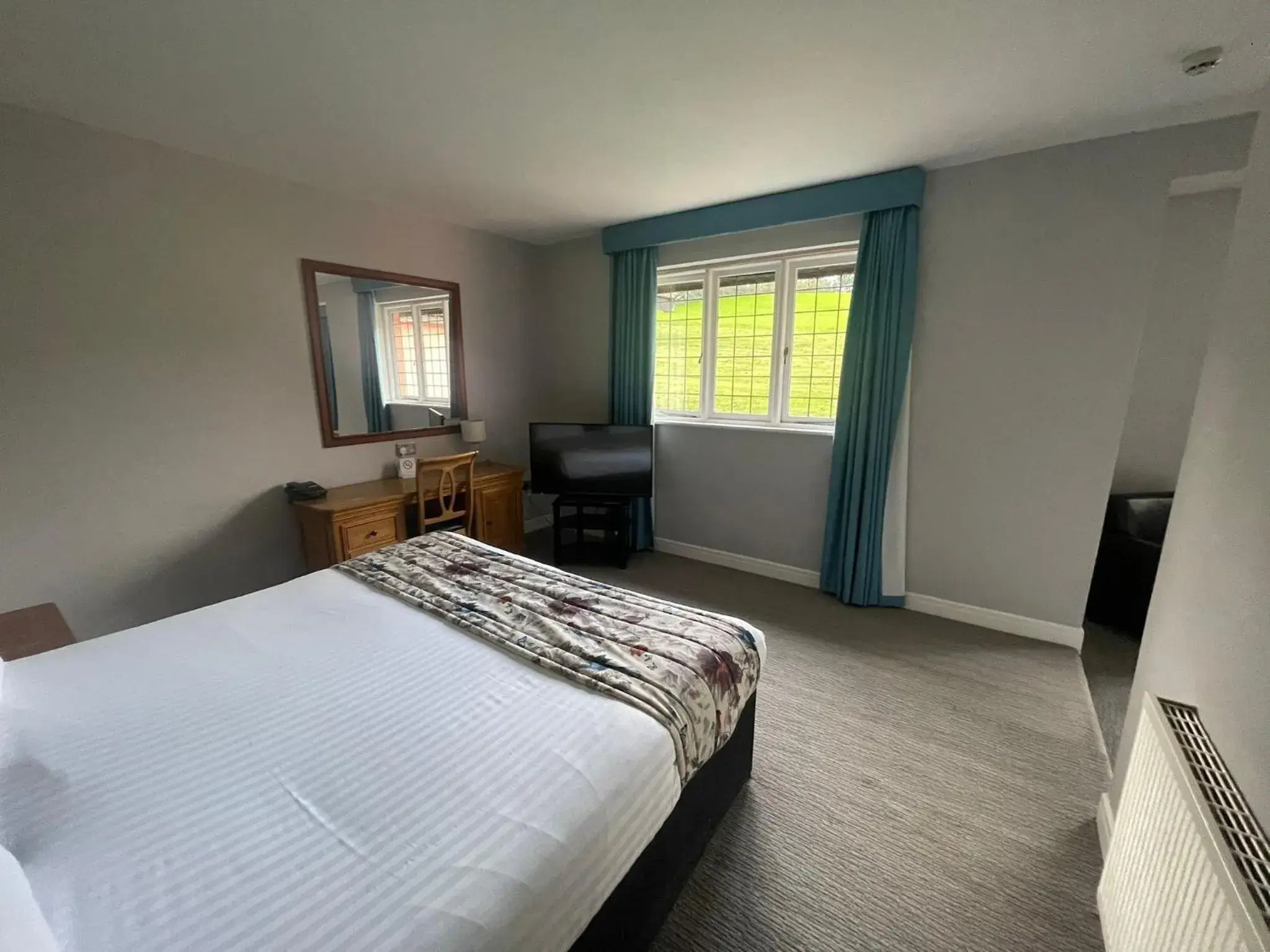 Executive Suite in Cwrt Bleddyn Hotel & Spa Executive Suite in Cwrt Bleddyn Hotel & Spa