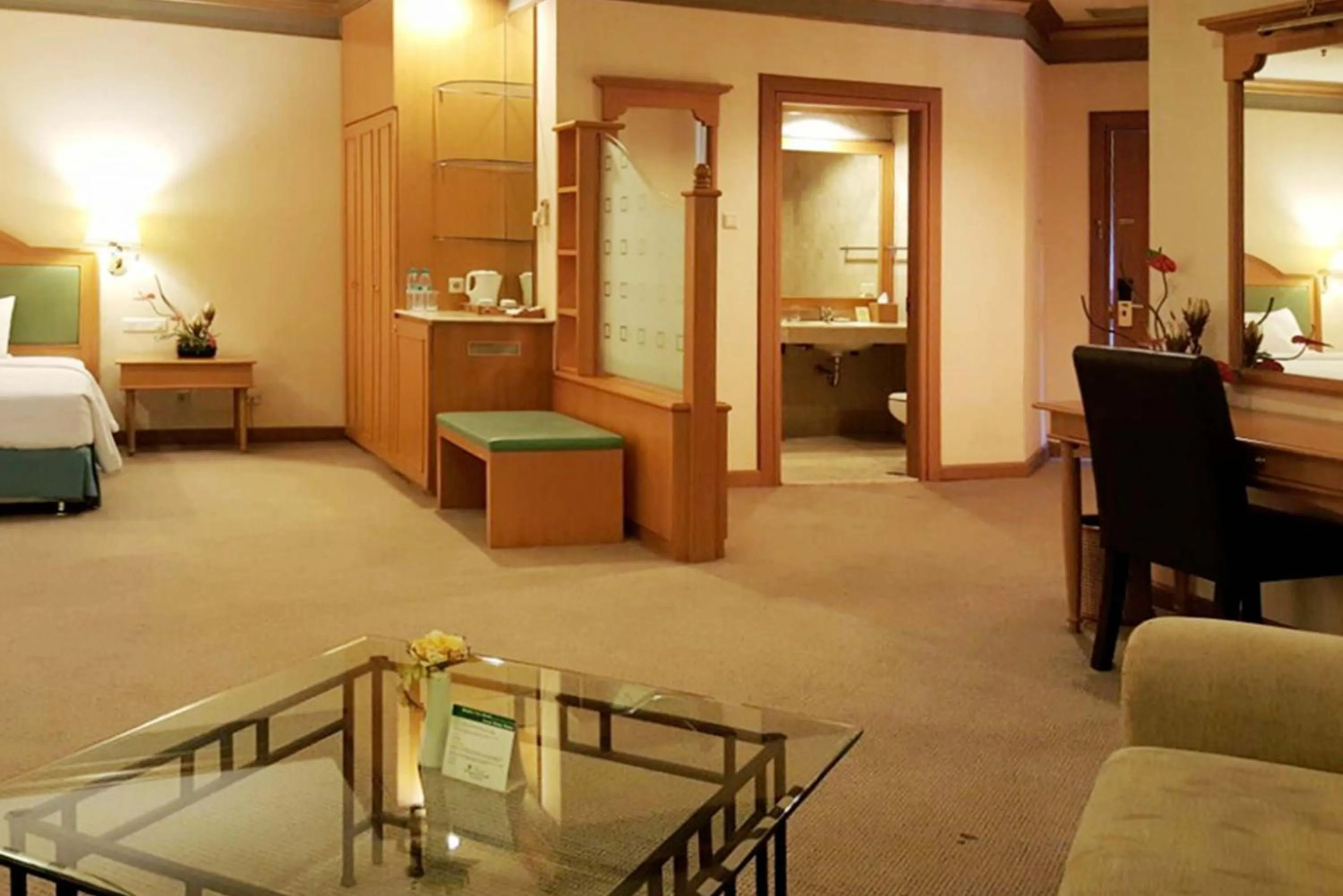 Bed in Tunjungan Hotel