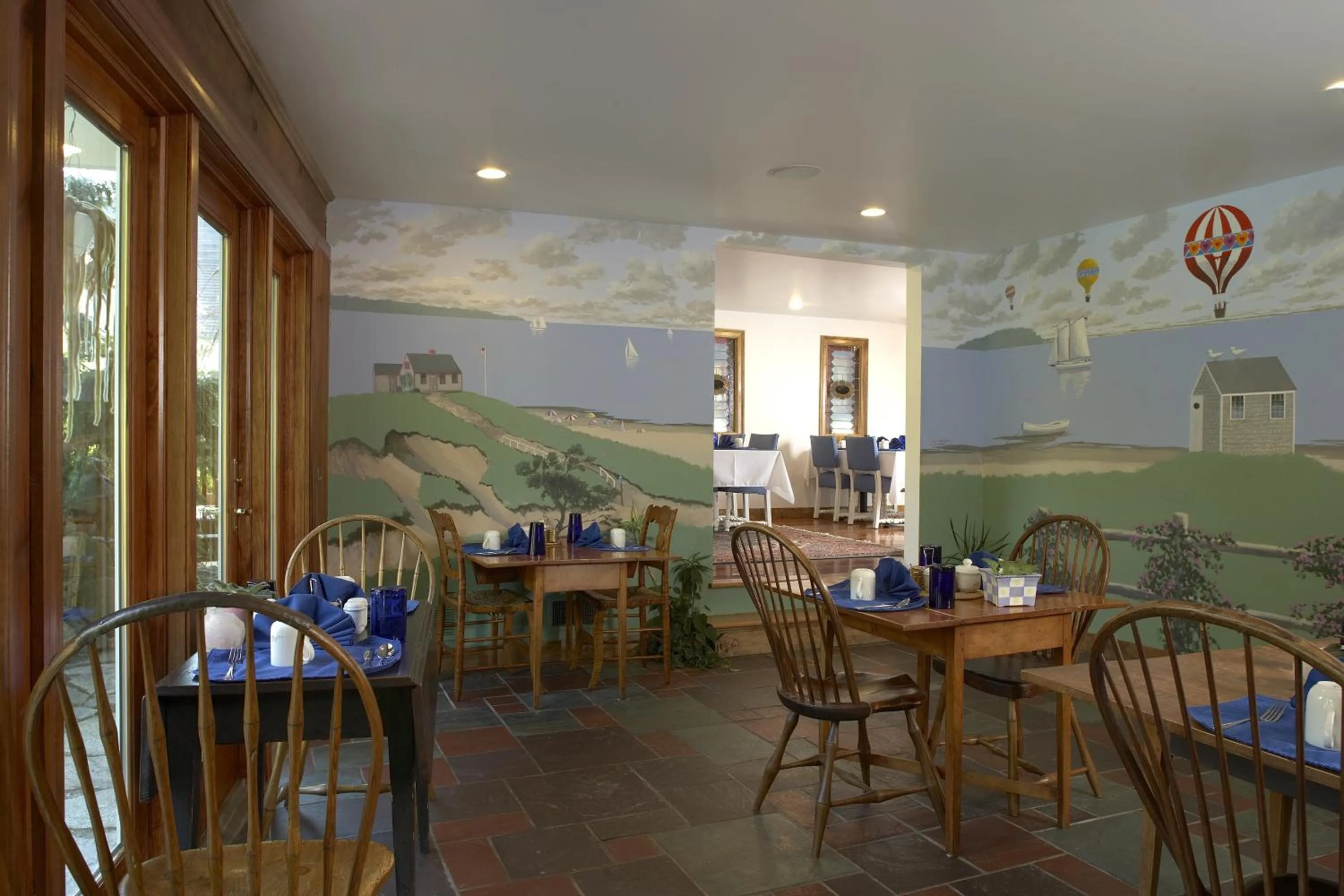 Restaurant/places to eat in Pleasant Bay Village Resort