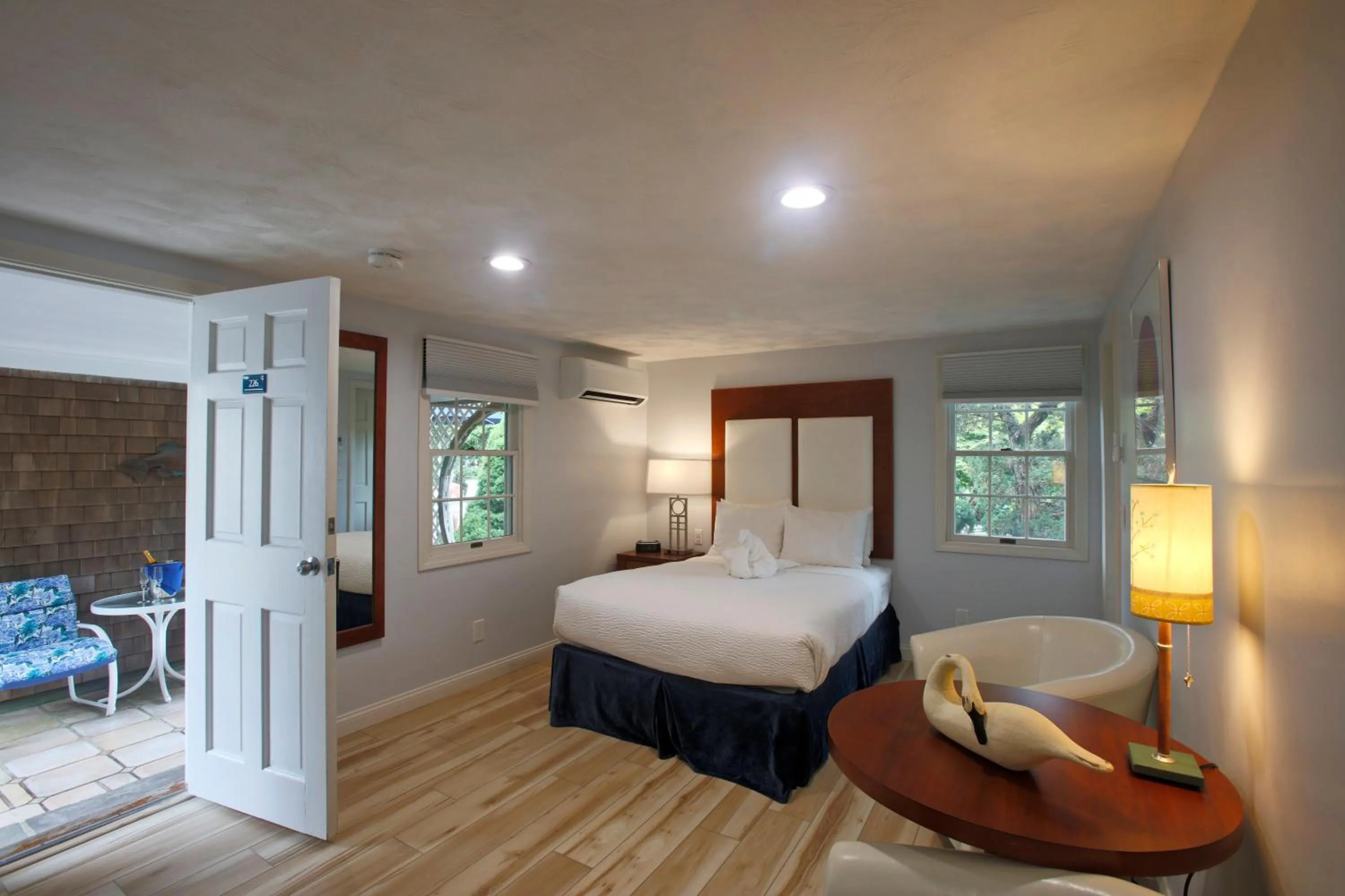 Photo of the whole room, Bed in Pleasant Bay Village Resort