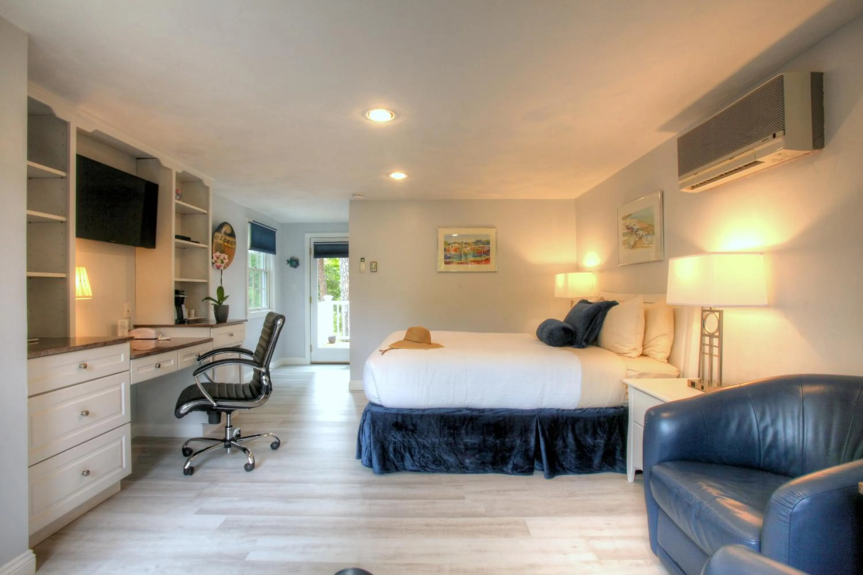 Photo of the whole room in Pleasant Bay Village Resort