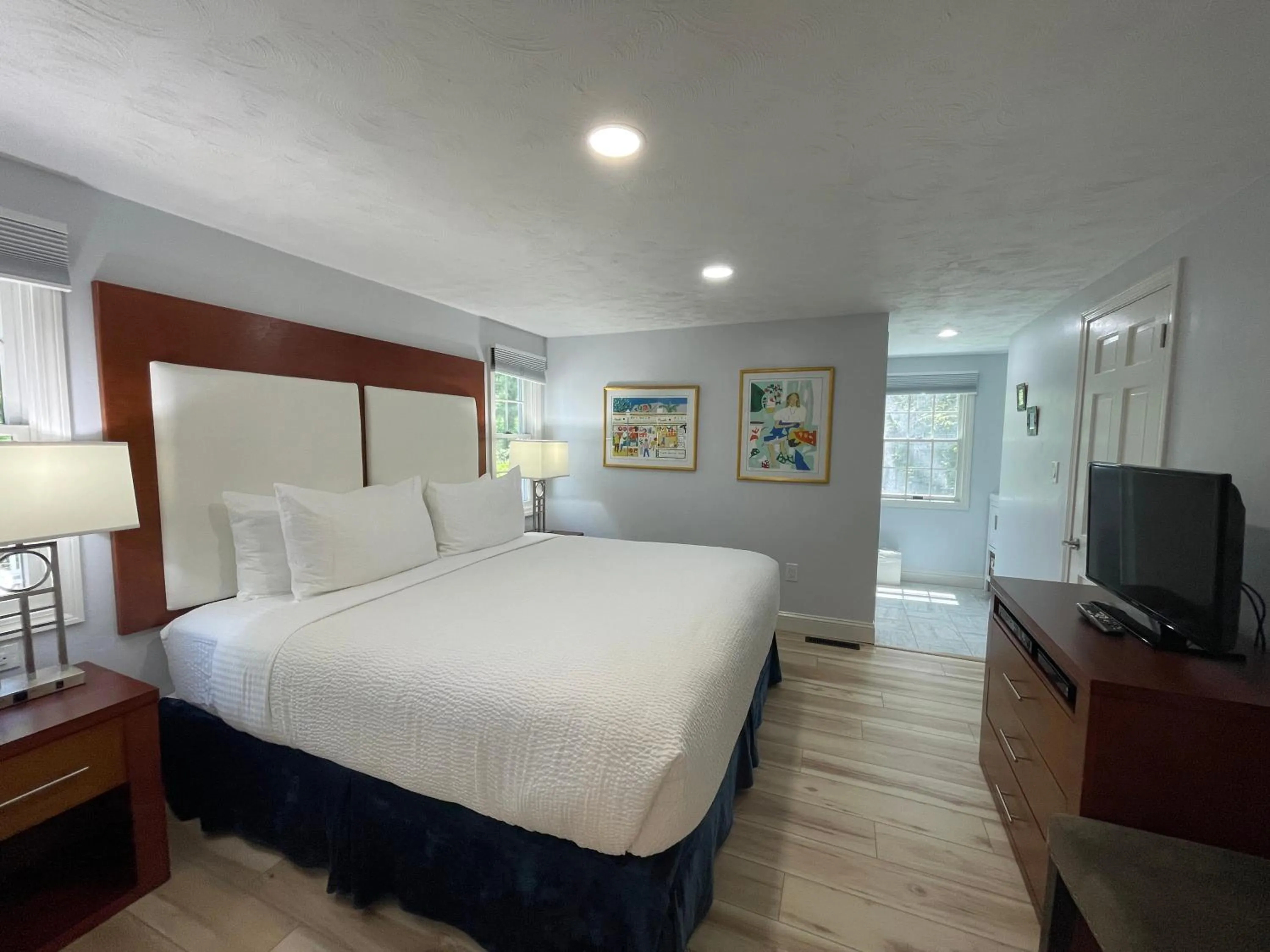 Bedroom, Bed in Pleasant Bay Village Resort