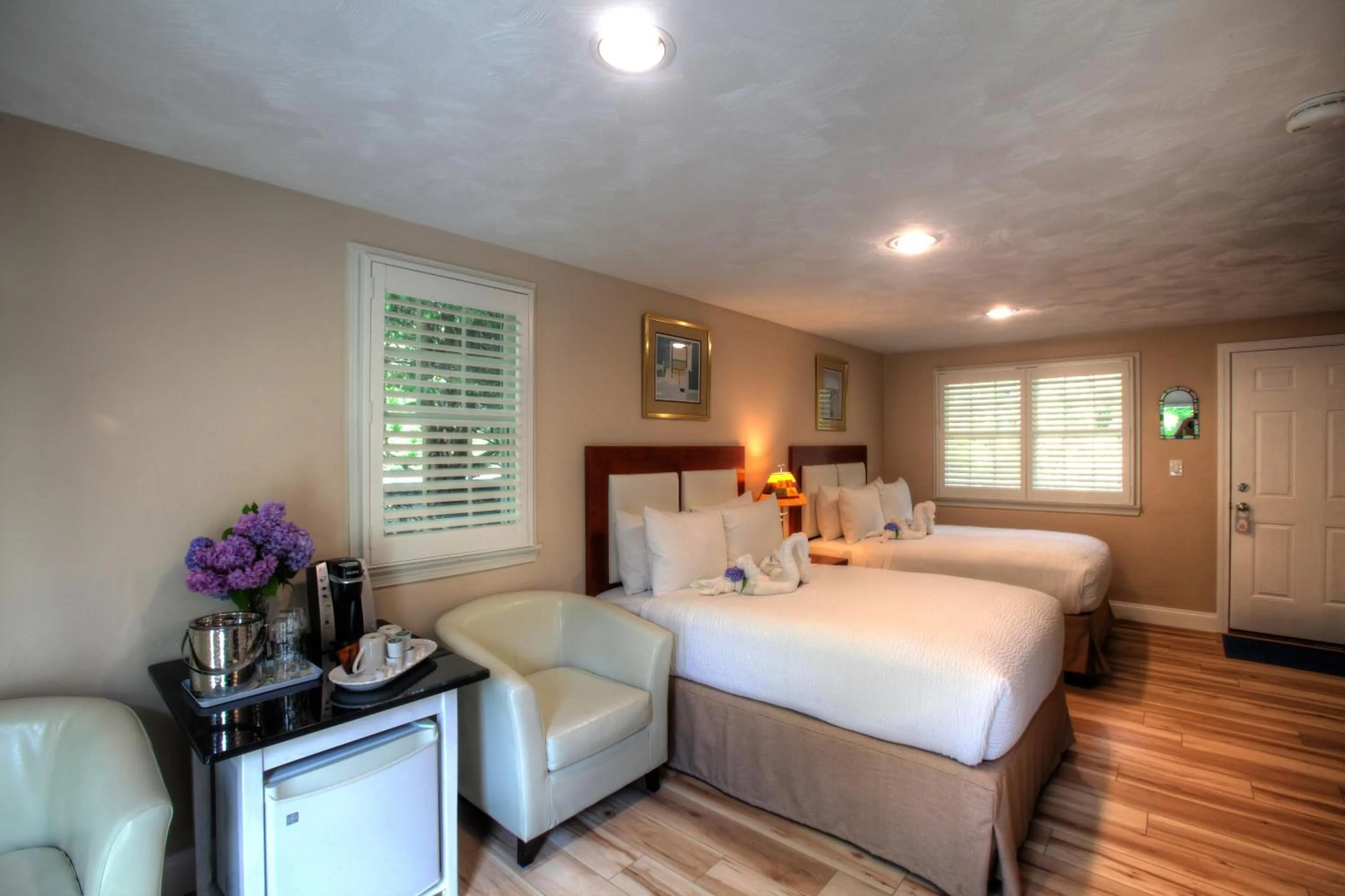 Bedroom, Bed in Pleasant Bay Village Resort