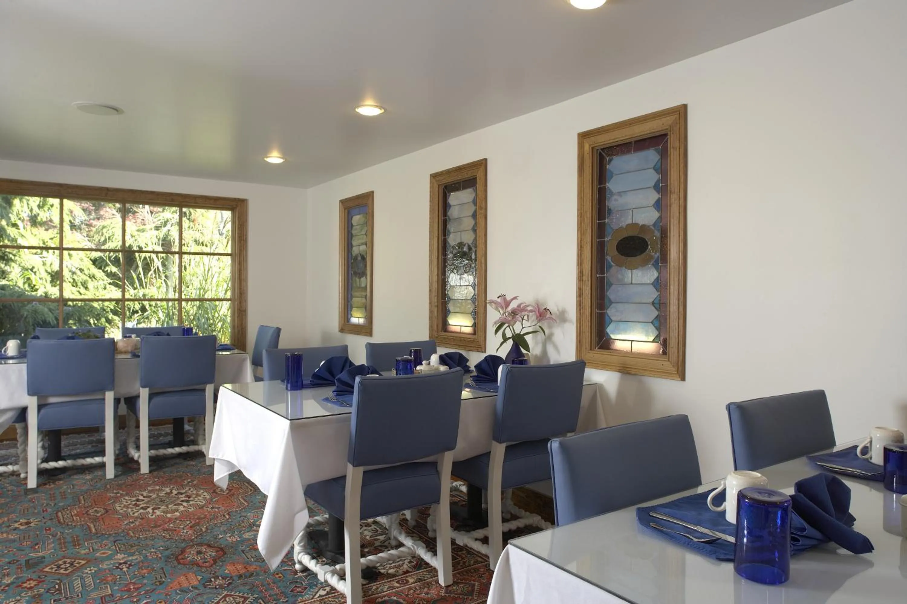 Restaurant/places to eat in Pleasant Bay Village Resort