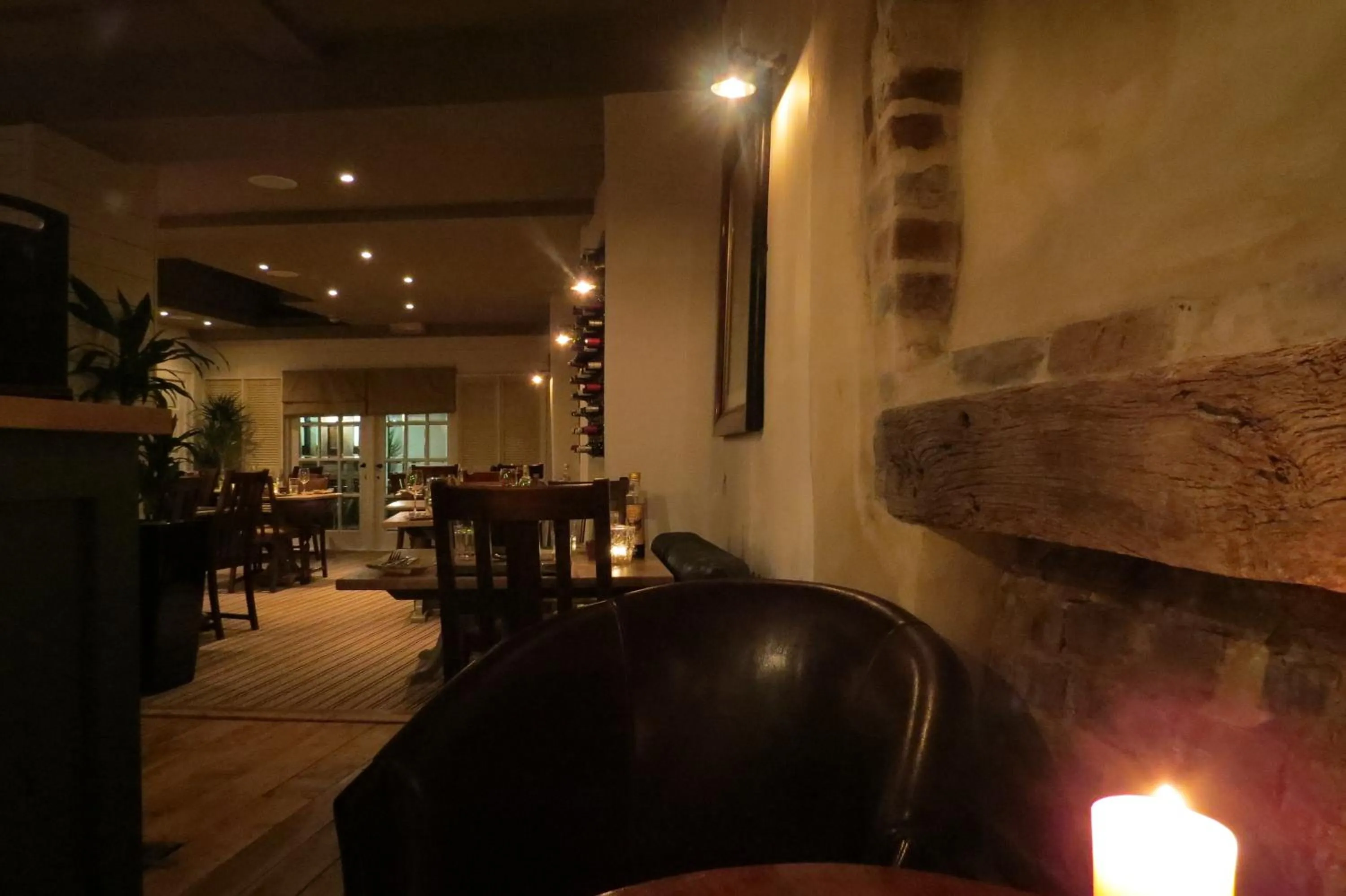 Restaurant/places to eat in The Kings Head Hotel
