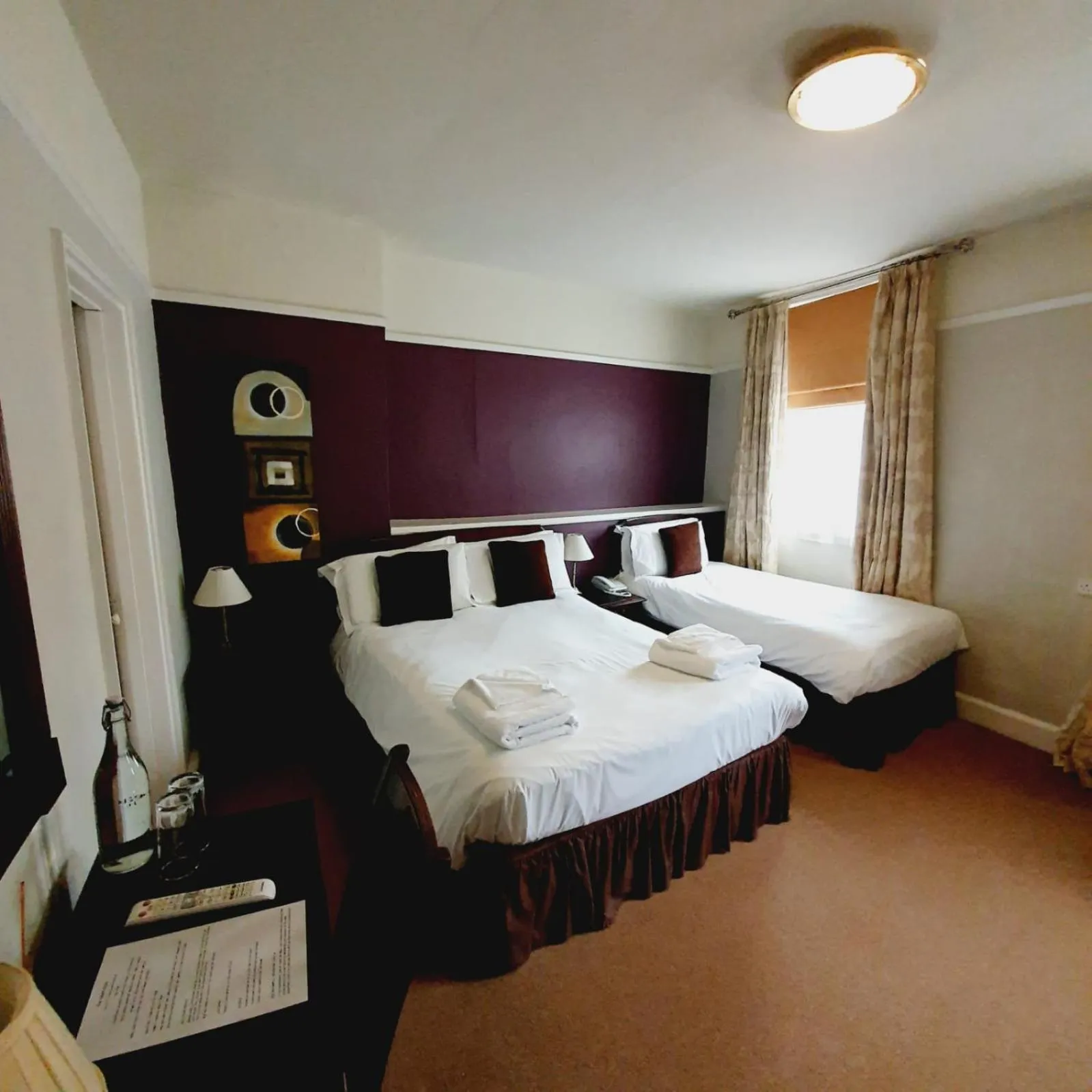 Bed in The Kings Head Hotel