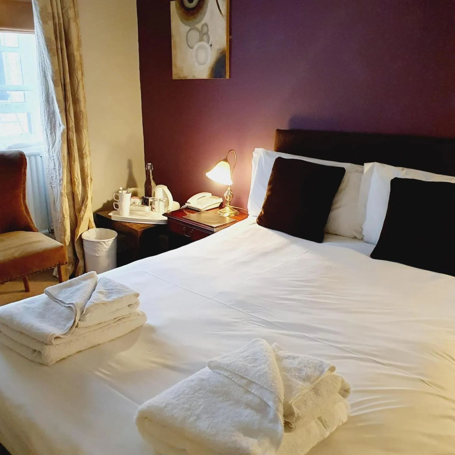 Bed in The Kings Head Hotel