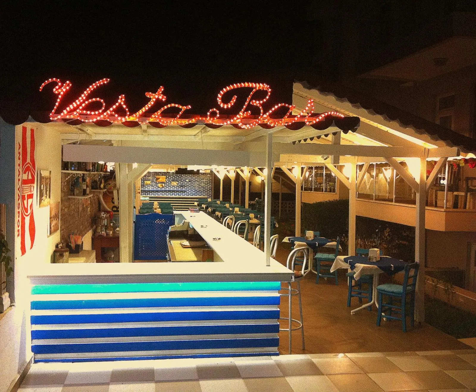 Restaurant/places to eat in Vesta Hotel