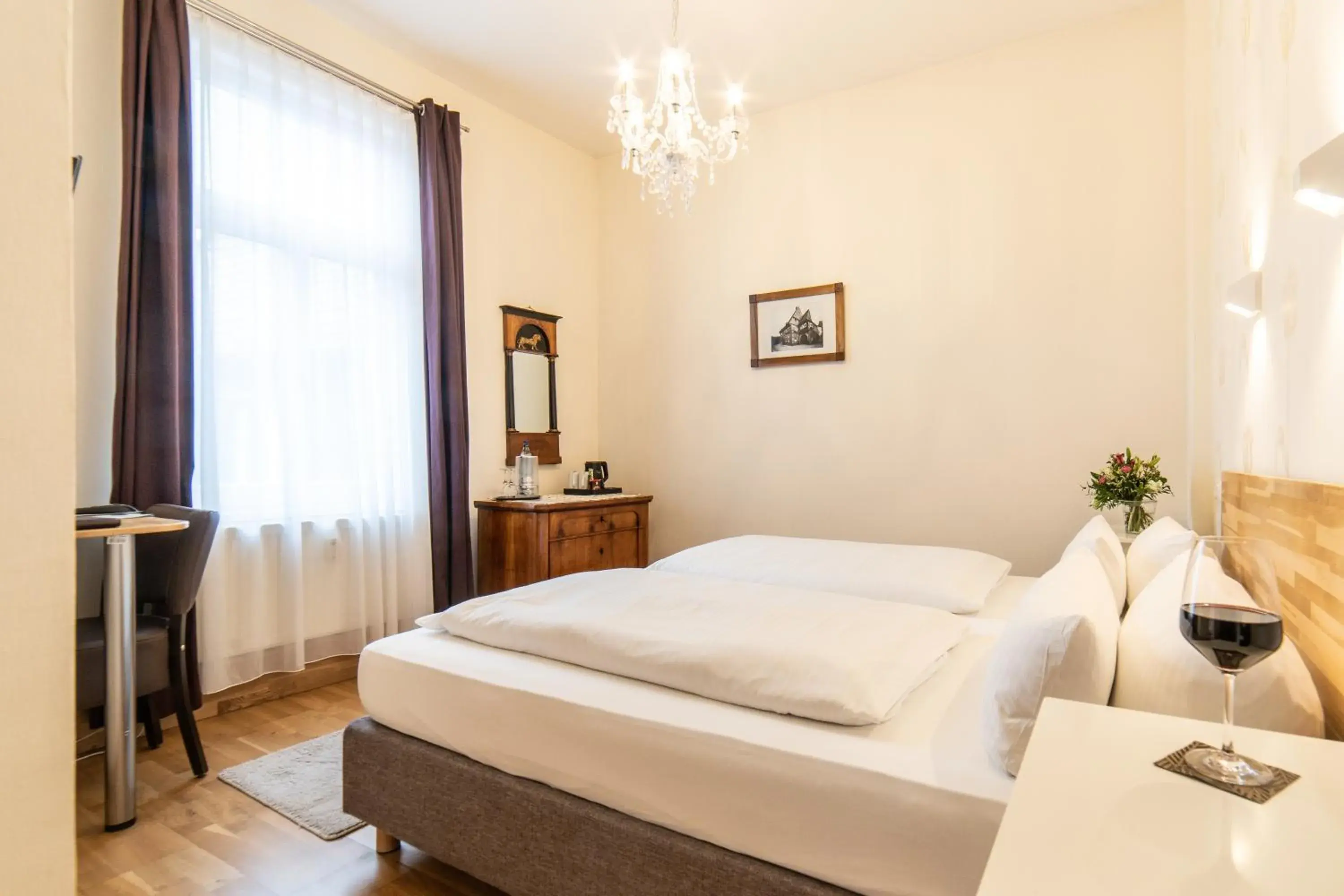 Economy Double Room in Romantik Hotel Alte Münze Economy Double Room in Romantik Hotel Alte Münze