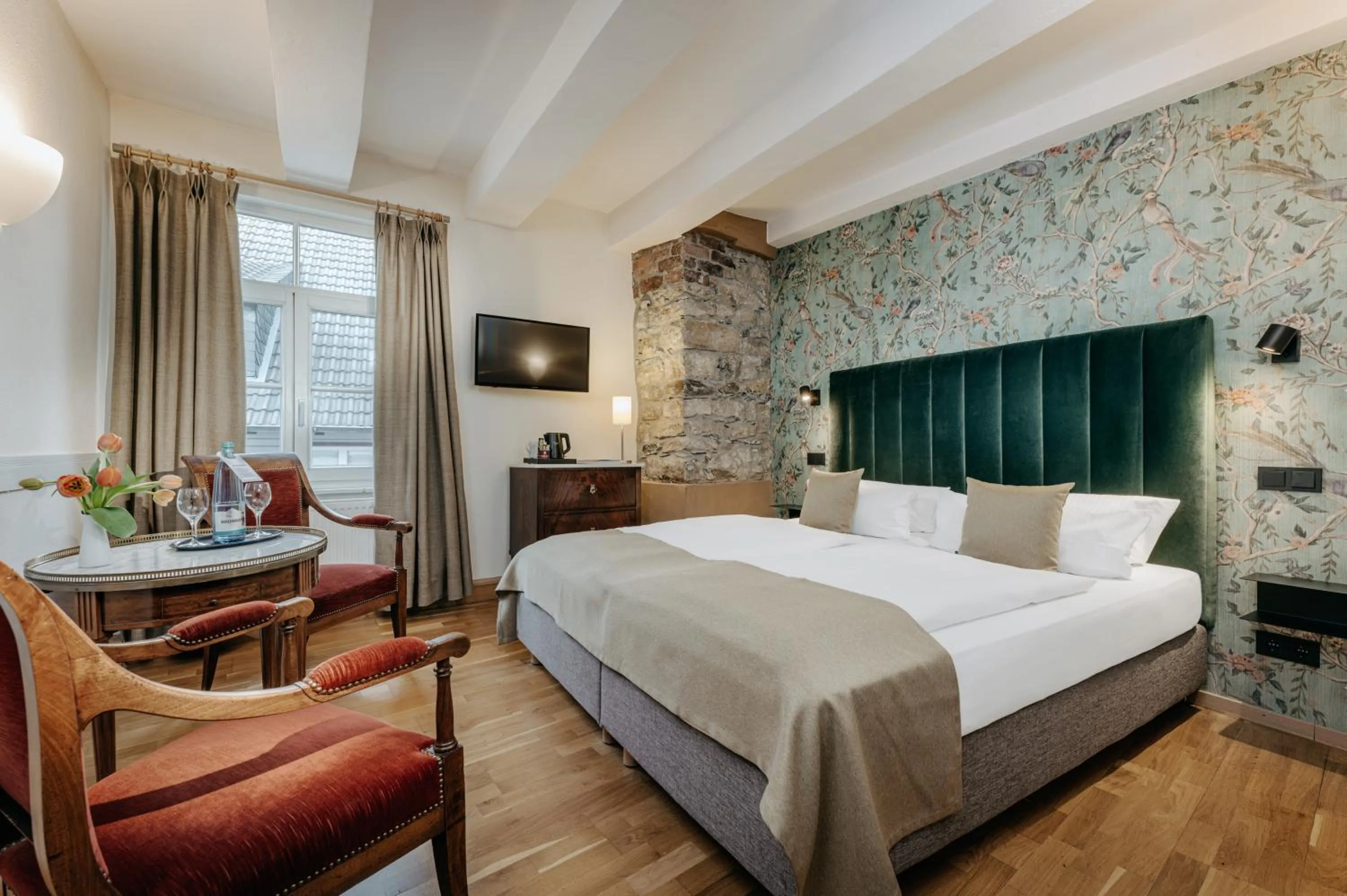 Photo of the whole room, Bed in Romantik Hotel Alte Münze