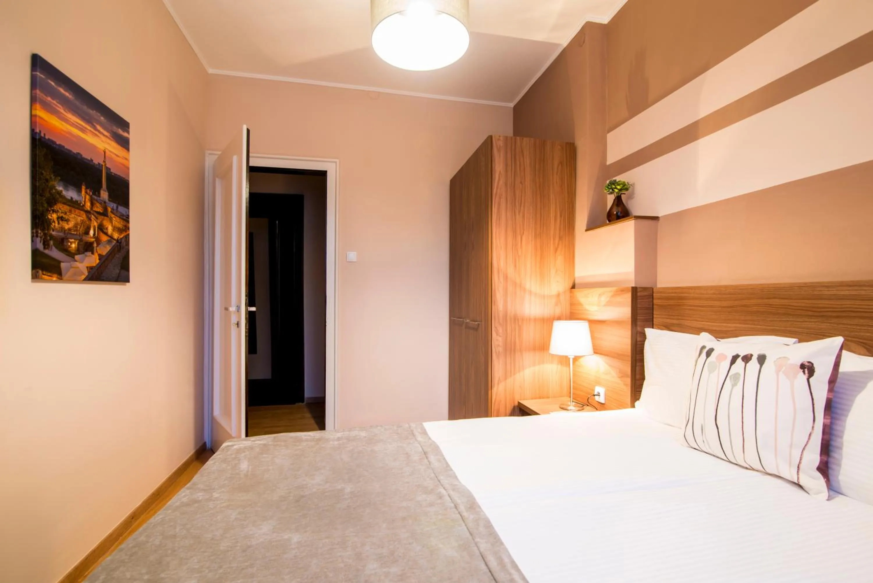 Bed in Apartments Top Central 3