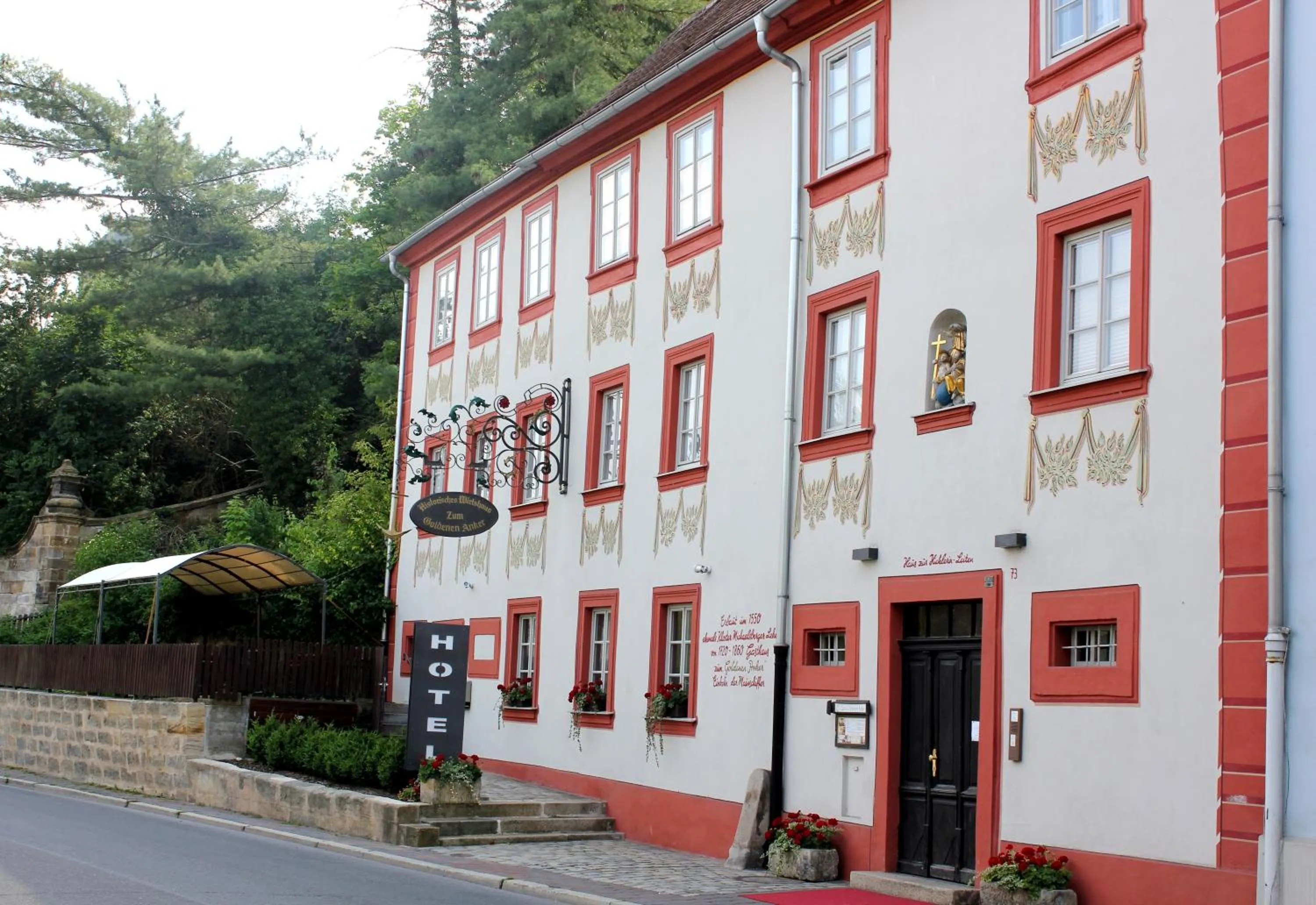 Property building in Hotel Zum Goldenen Anker