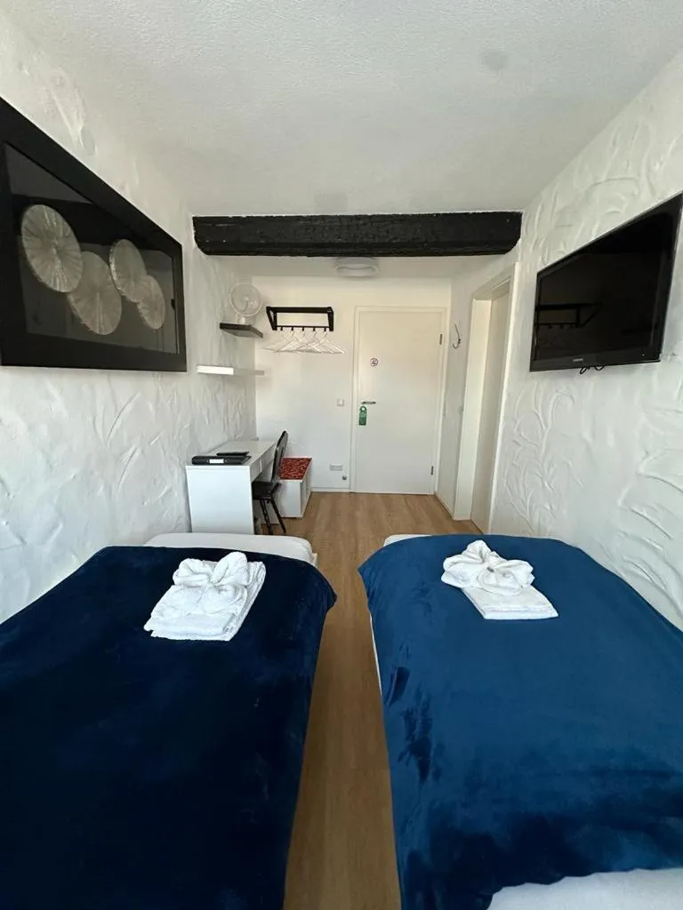 Bed in Hotel Zum Goldenen Anker