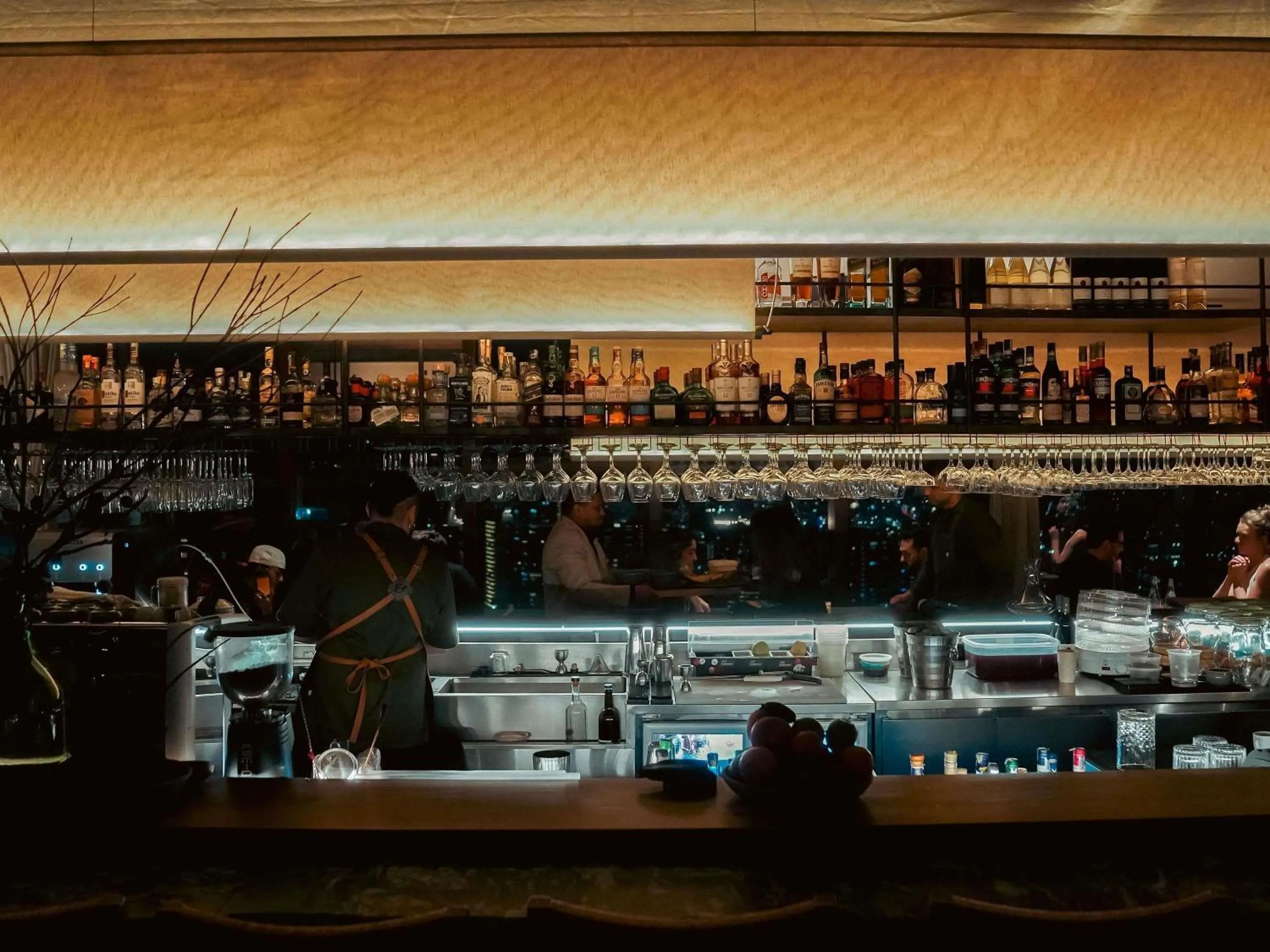 Restaurant/places to eat in Novotel Medellin El Tesoro