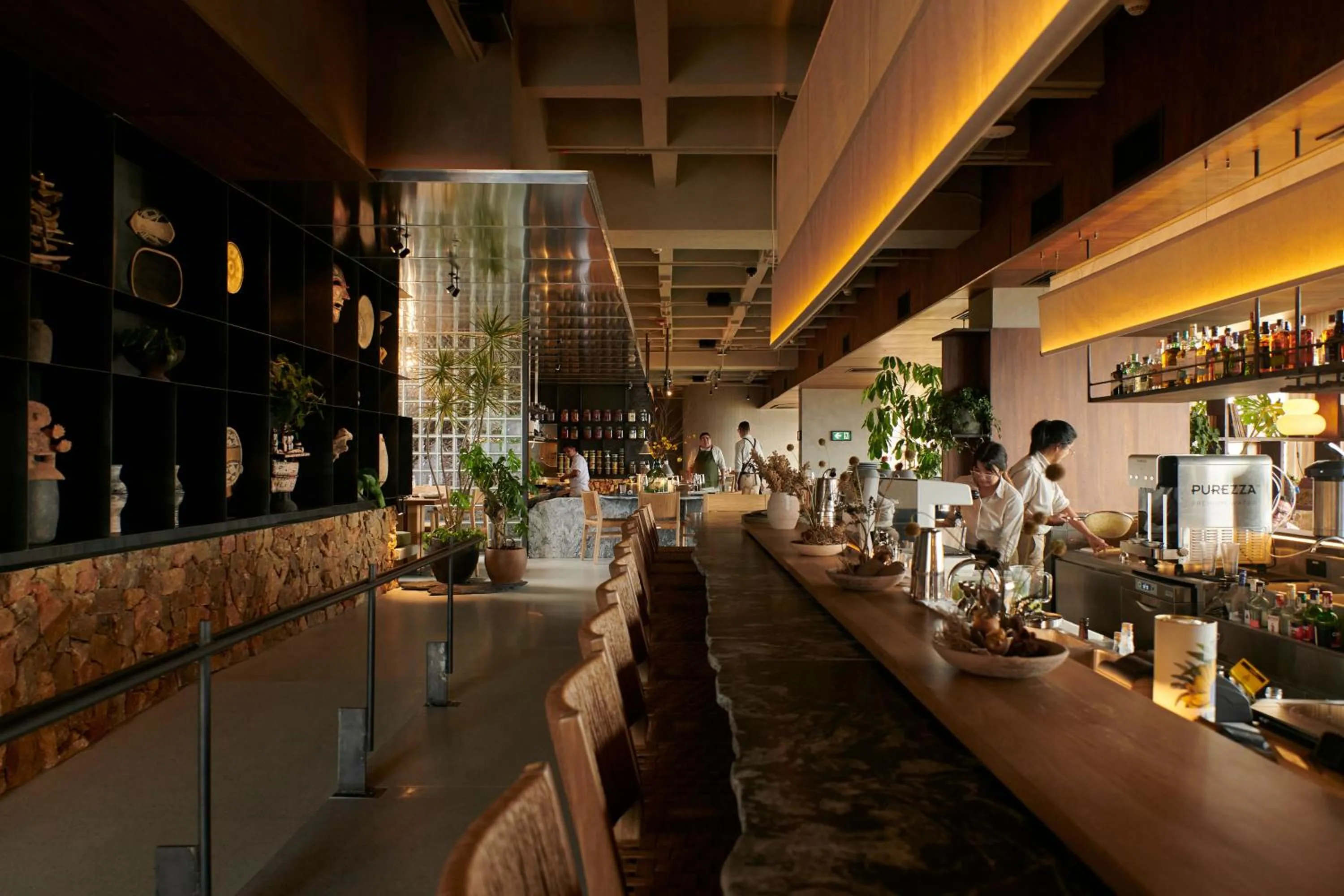 Restaurant/places to eat in Novotel Medellin El Tesoro