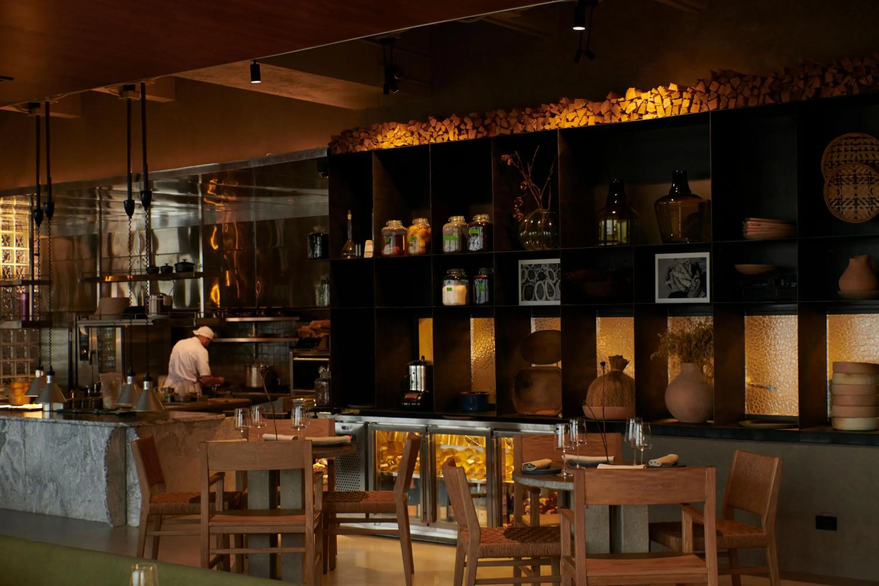 Restaurant/places to eat in Novotel Medellin El Tesoro