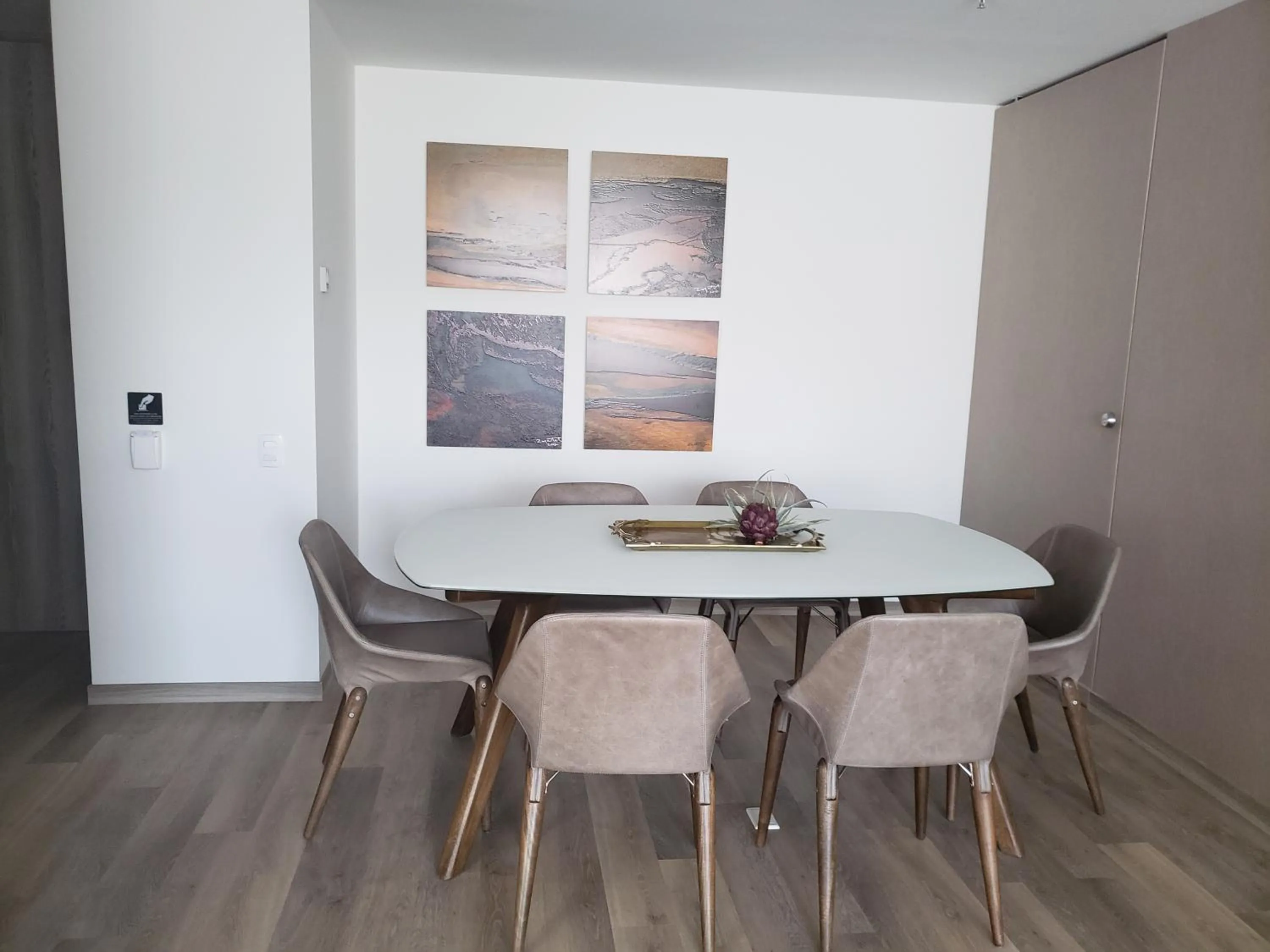 Dining area in Novotel Medellin El Tesoro