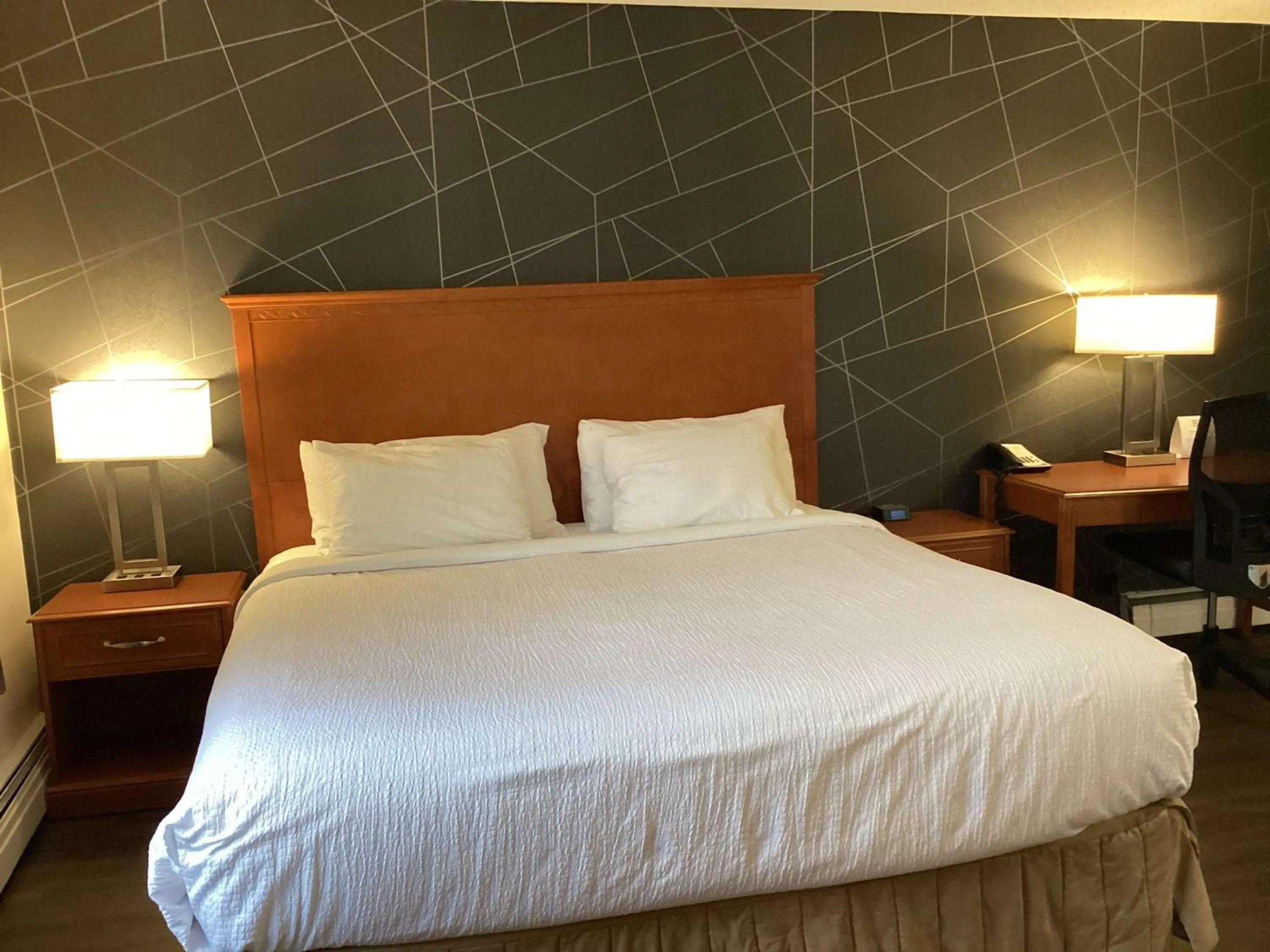 Bedroom, Bed in Best Western Glengarry