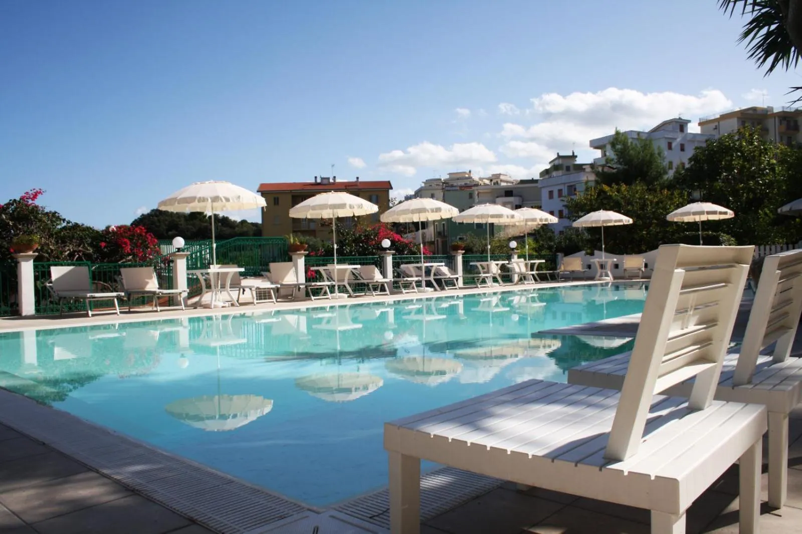 Swimming pool in Park Hotel Villa Americana