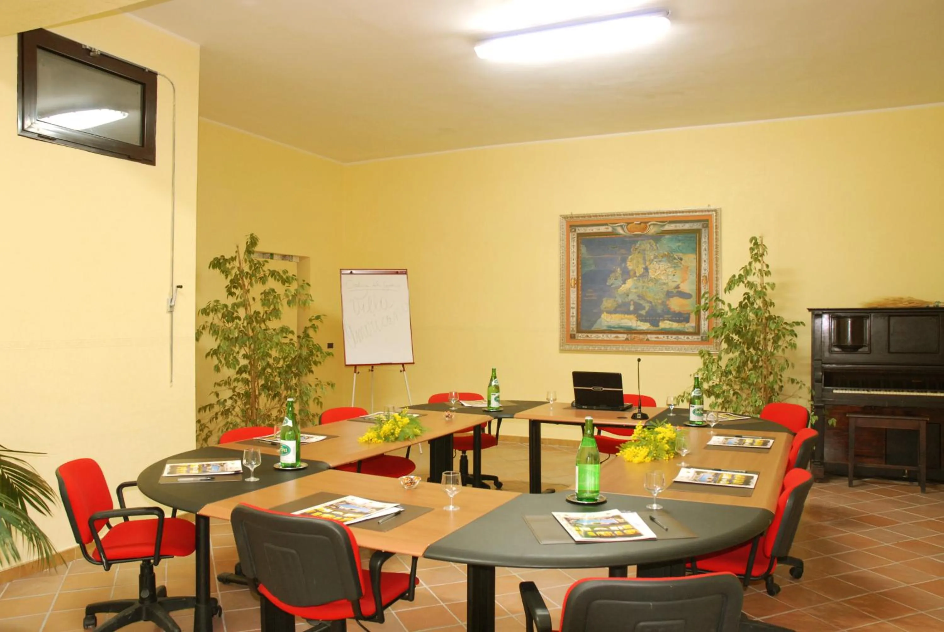 Business facilities in Park Hotel Villa Americana