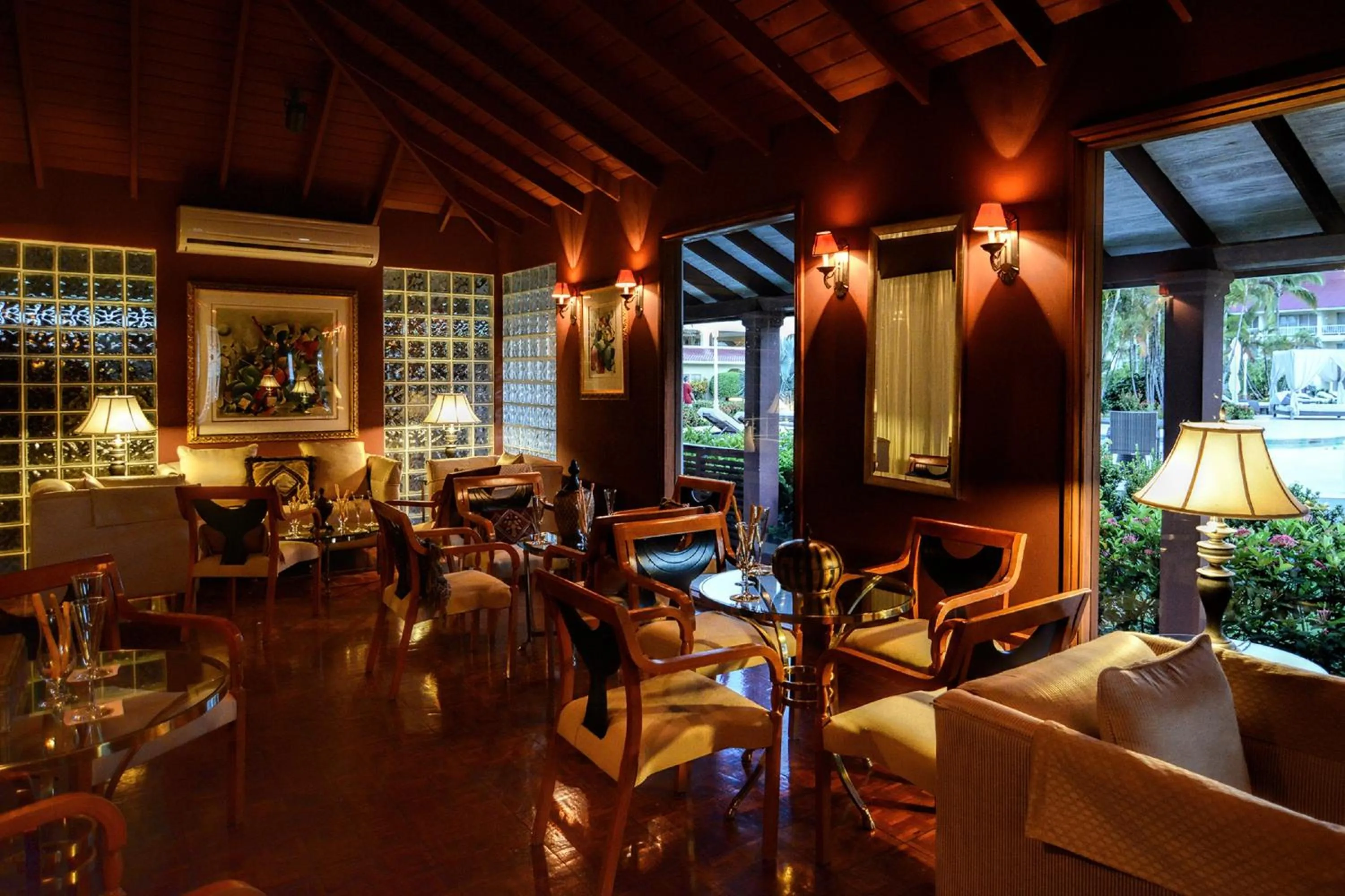 Lounge or bar, Restaurant/Places to Eat in Mystique St Lucia by Royalton