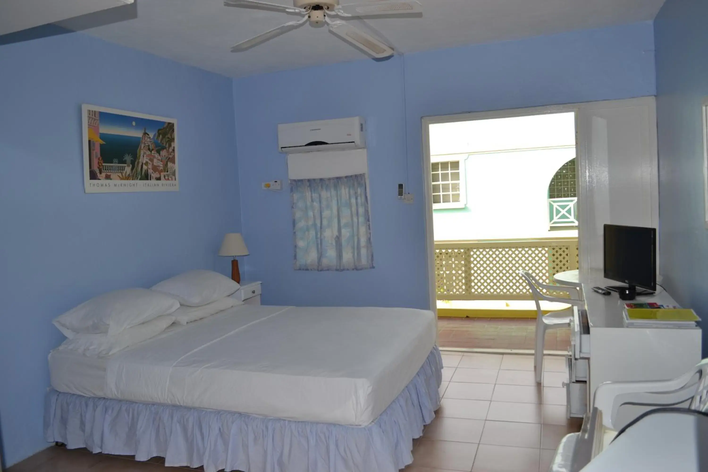 King Studio in Meridian Inn King Studio in Meridian Inn