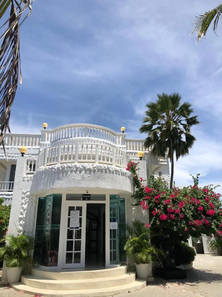 Facade/entrance in Le Castel Blanc Hotel Boutique