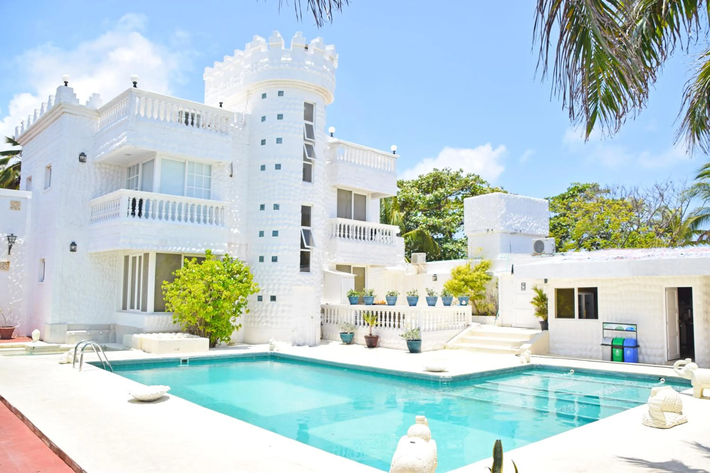 Swimming pool in Le Castel Blanc Hotel Boutique